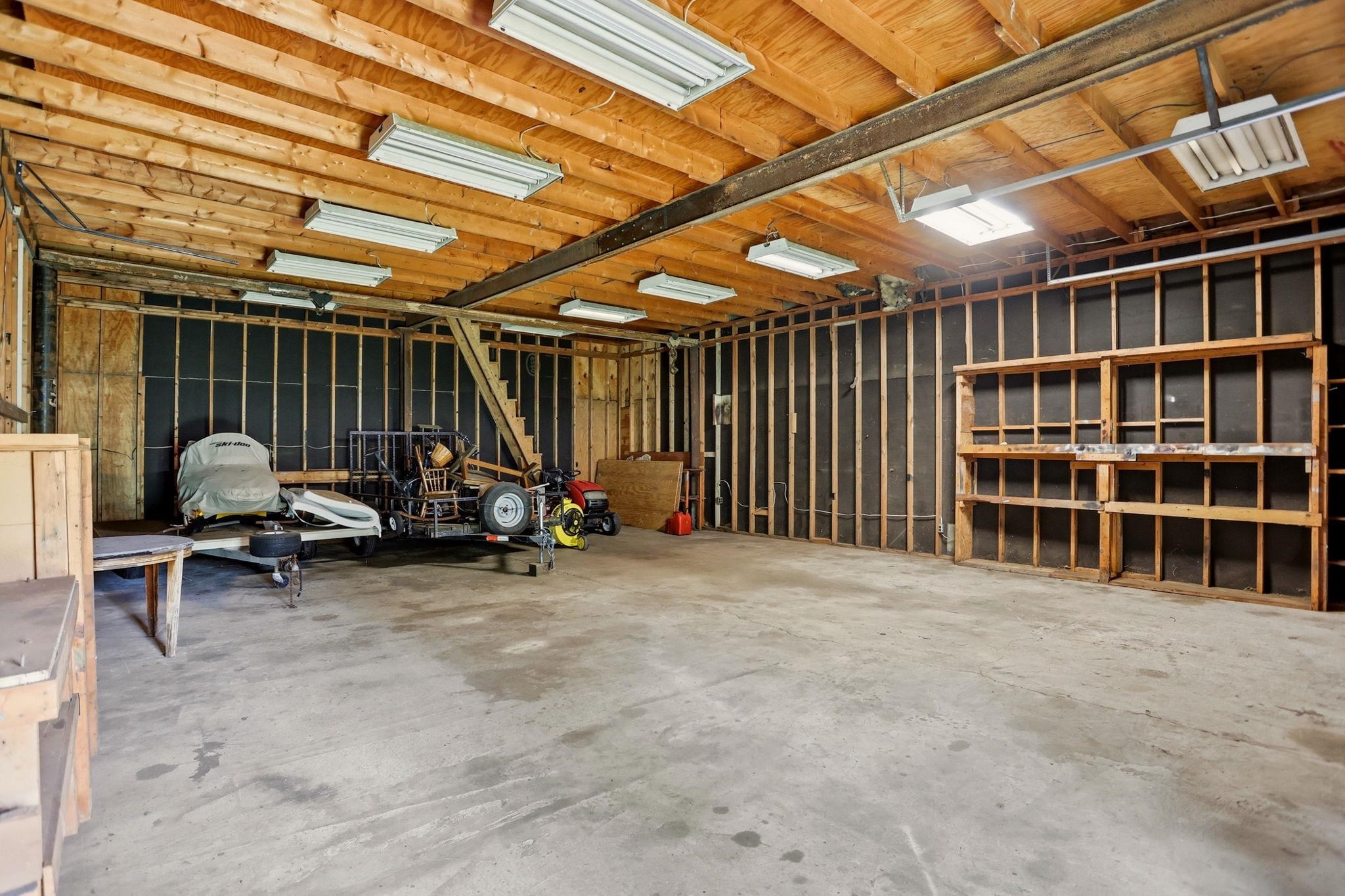 5745 E Townline Road Property Photo 19