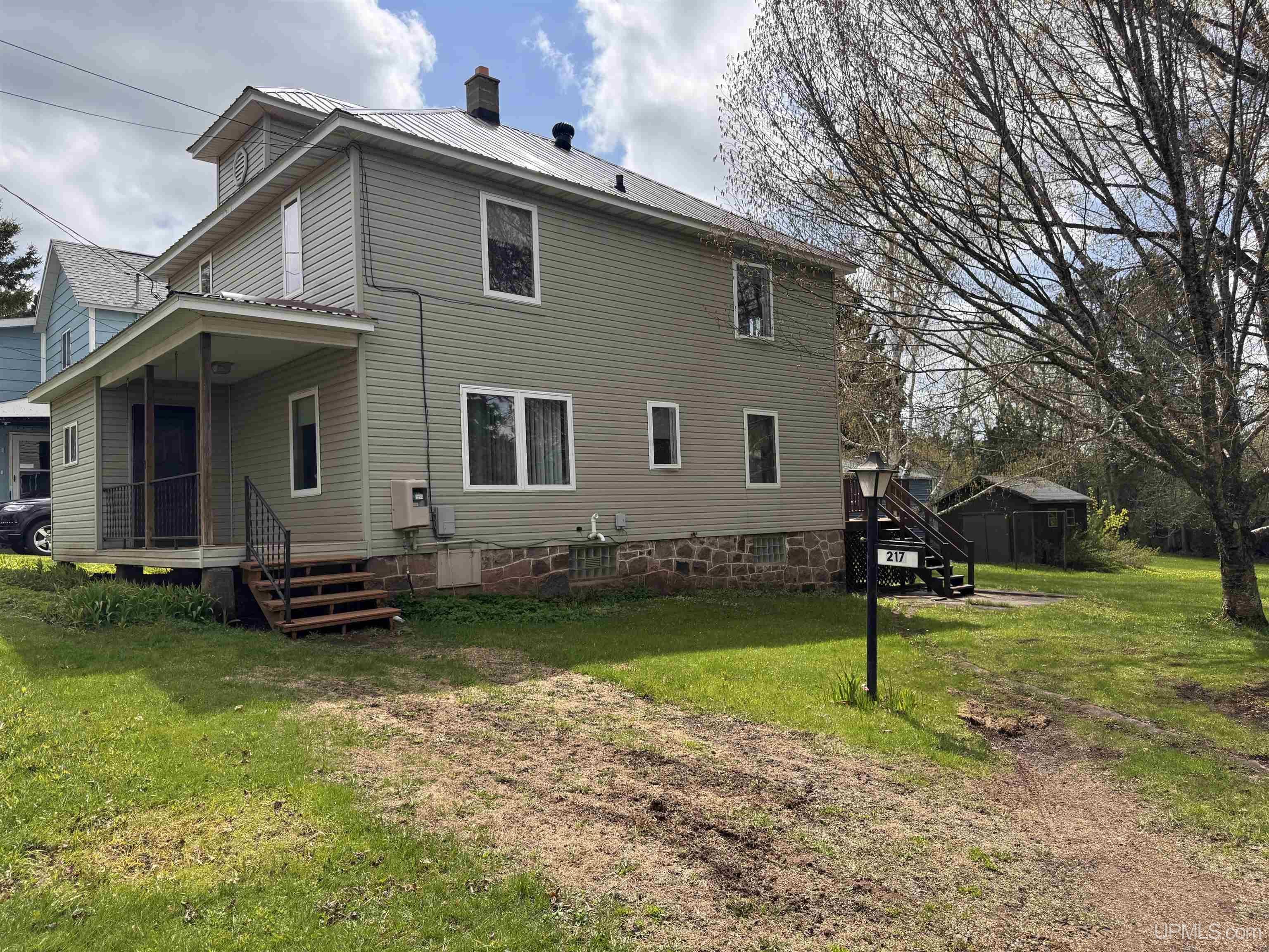 217 Kennedy Street Property Photo 3
