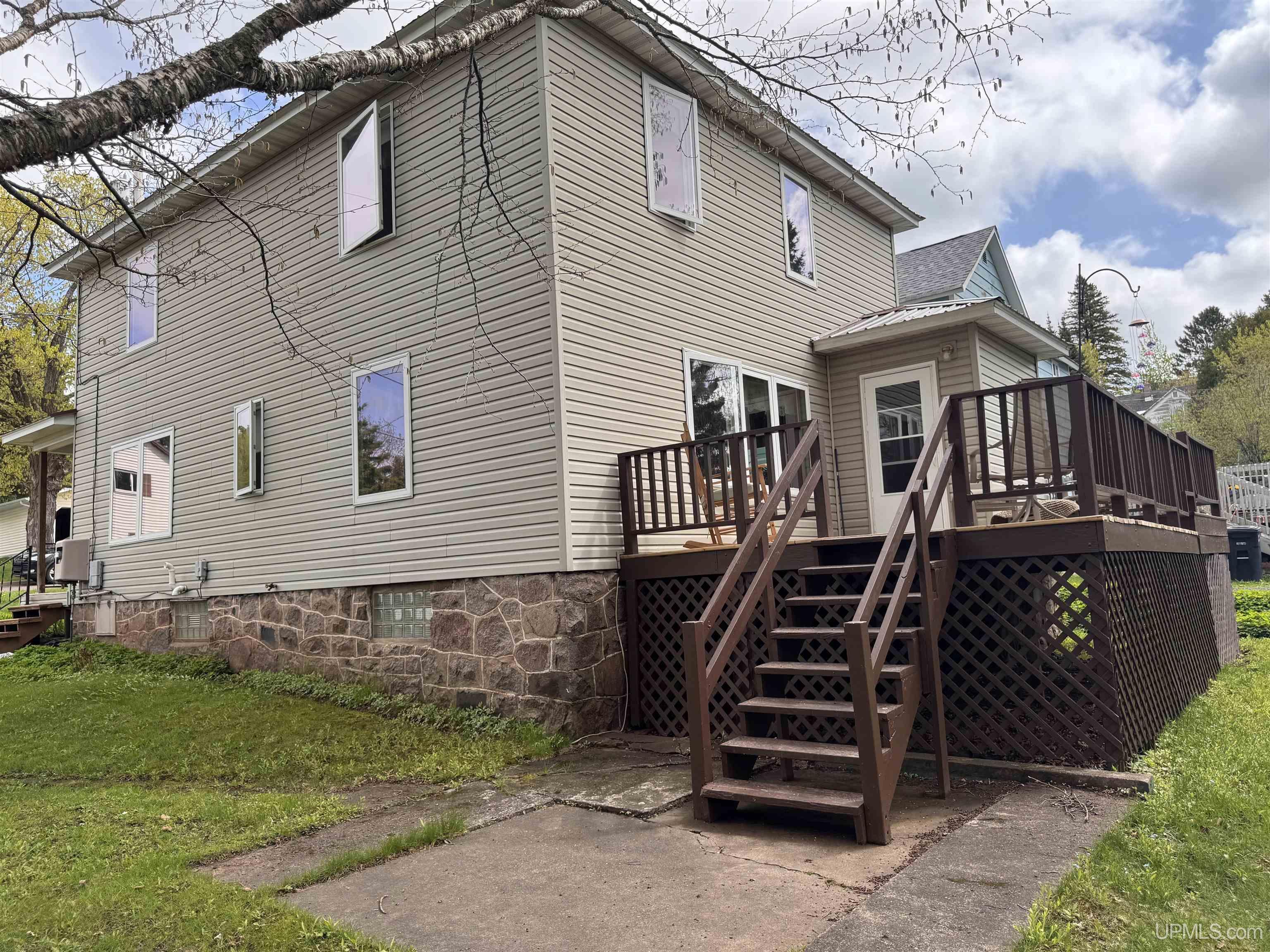 217 Kennedy Street Property Photo 4