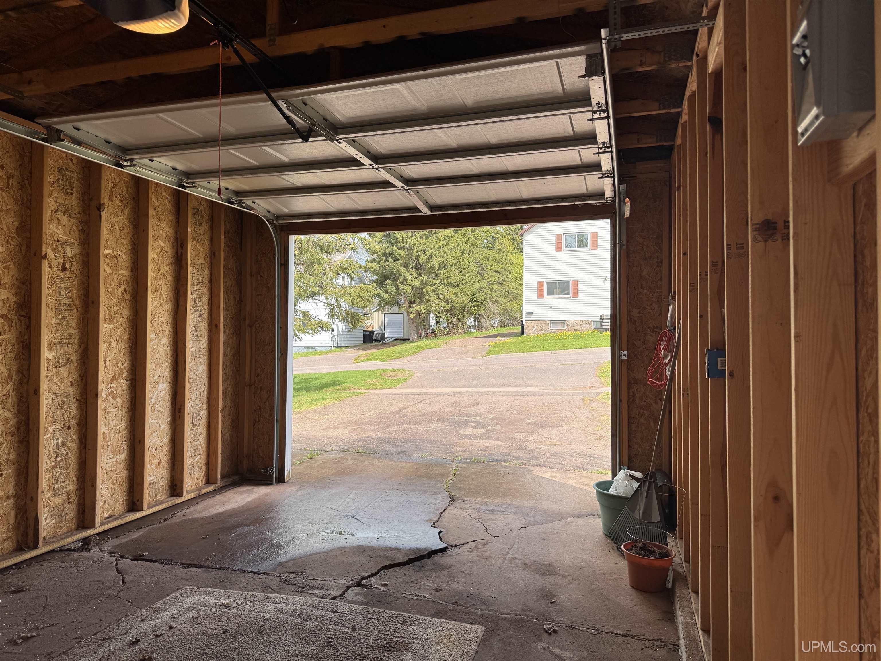 217 Kennedy Street Property Photo 53
