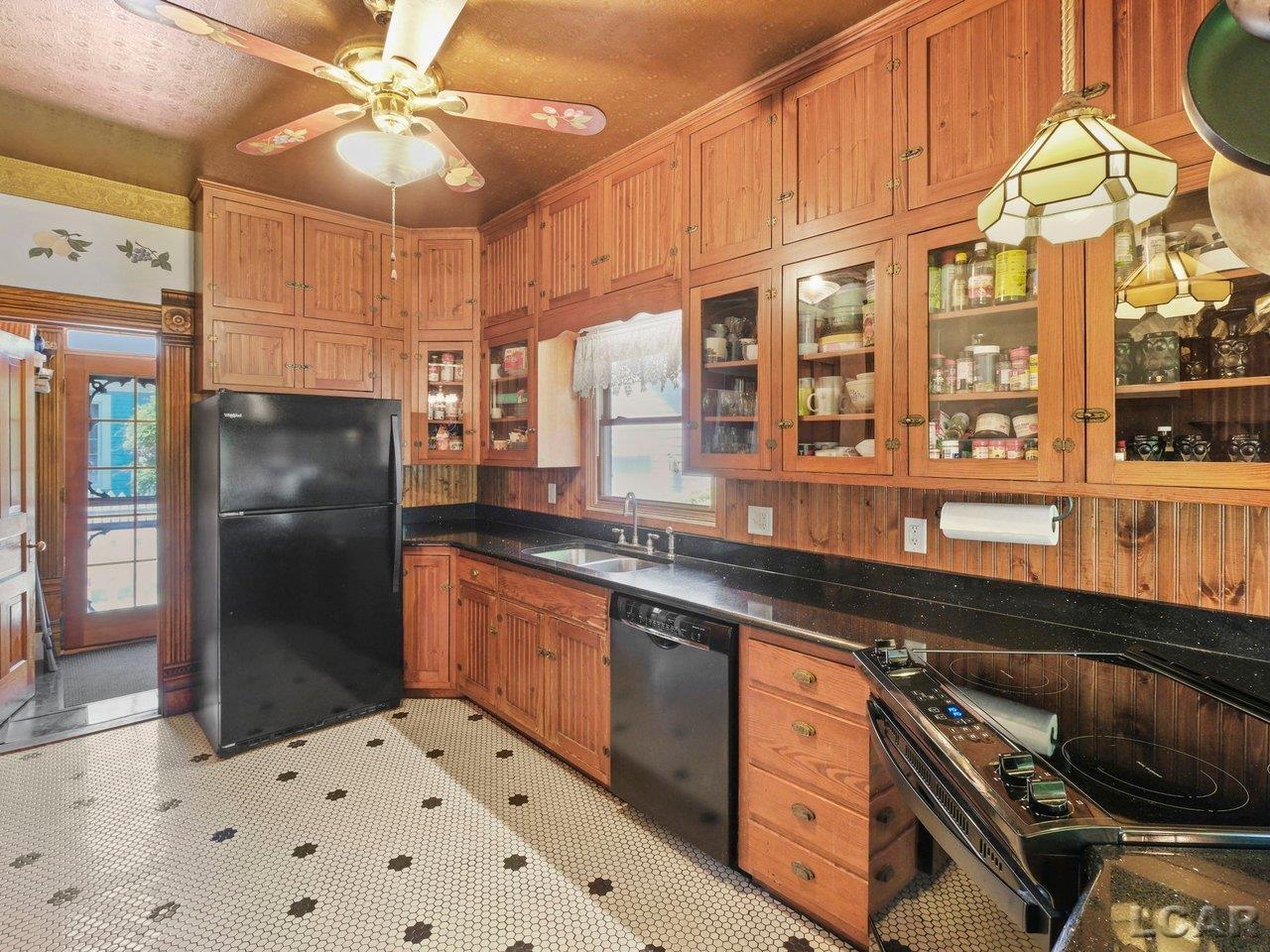 226 Giles Avenue Property Photo 13
