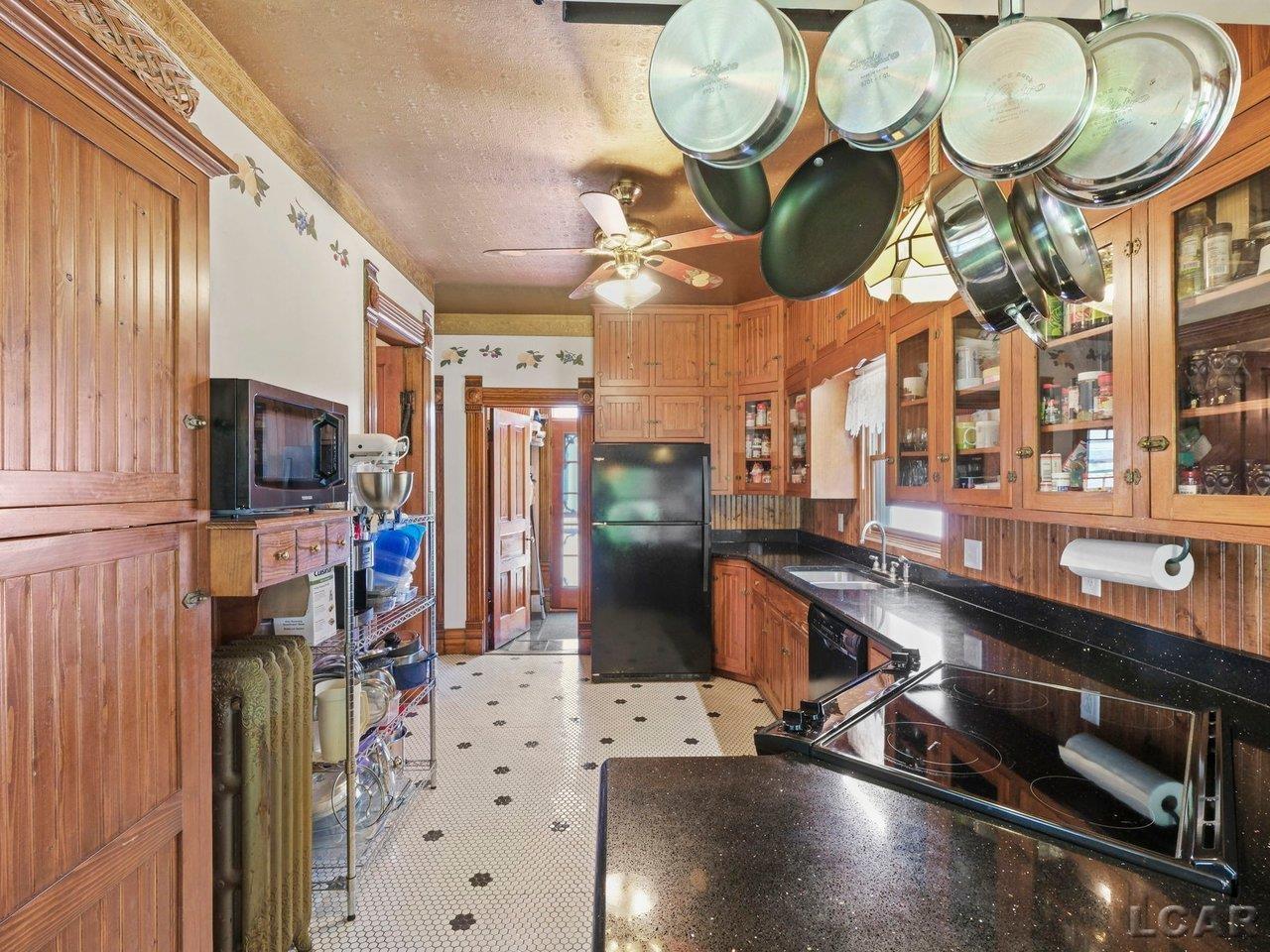 226 Giles Avenue Property Photo 14