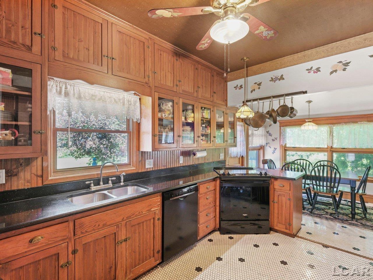 226 Giles Avenue Property Photo 15