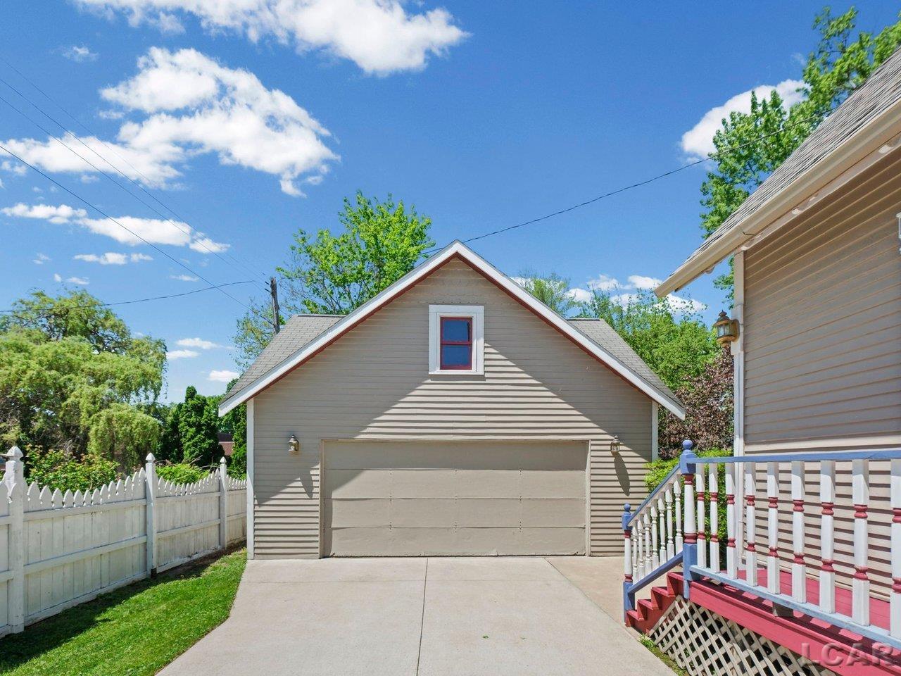 226 Giles Avenue Property Photo 44