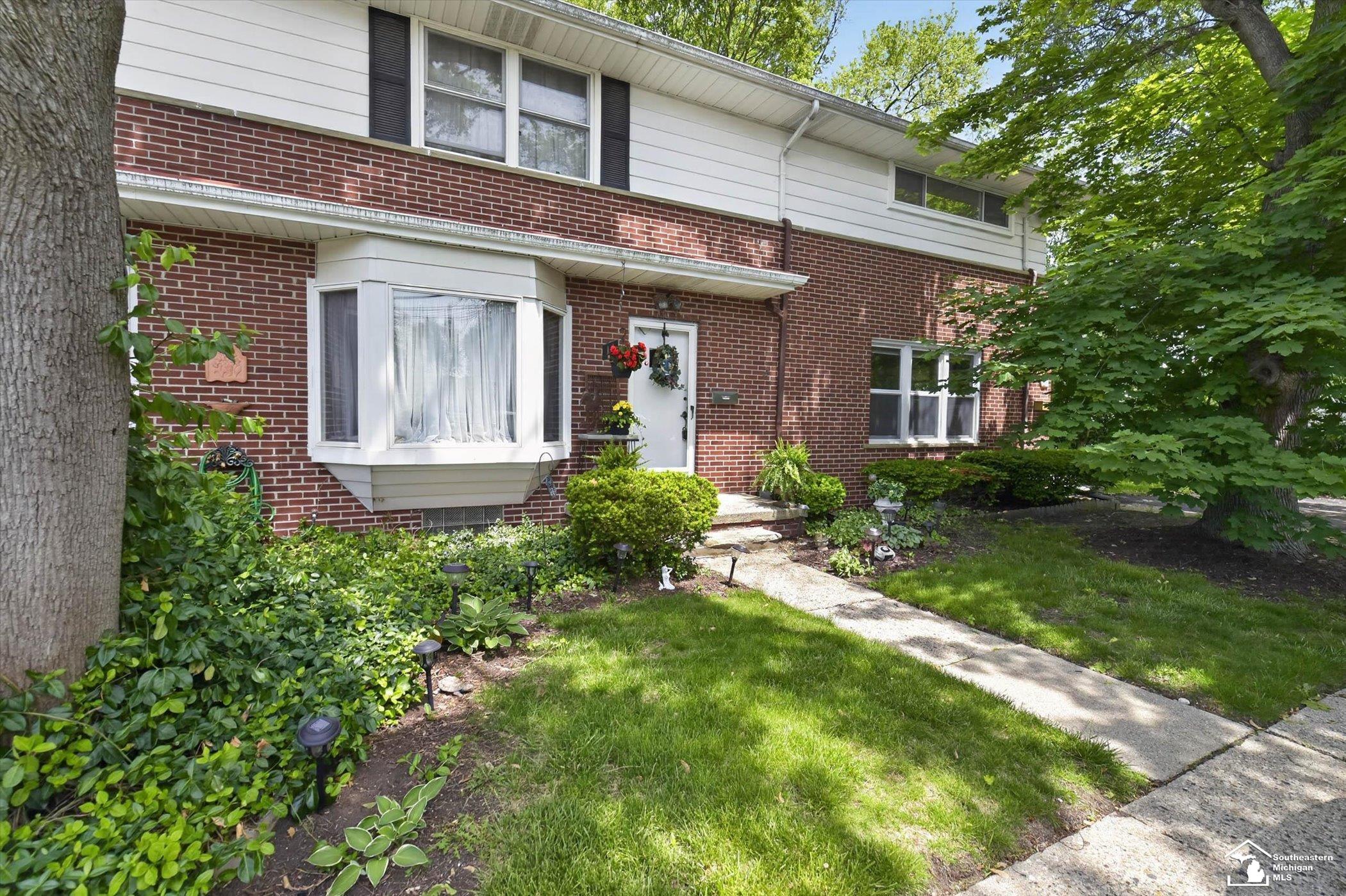 2604 Rochester Road