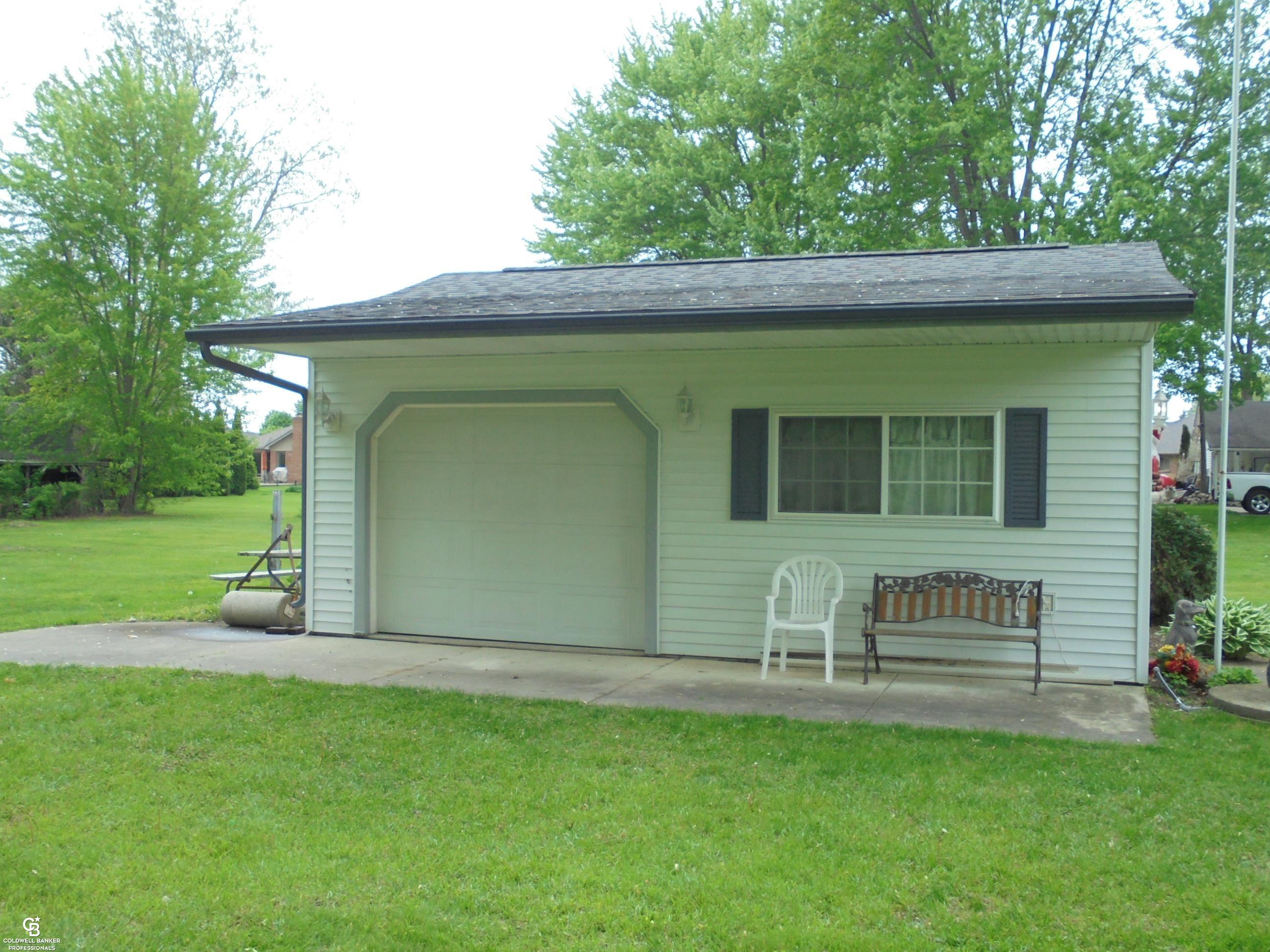 18138 22 Mile Road Property Photo 7