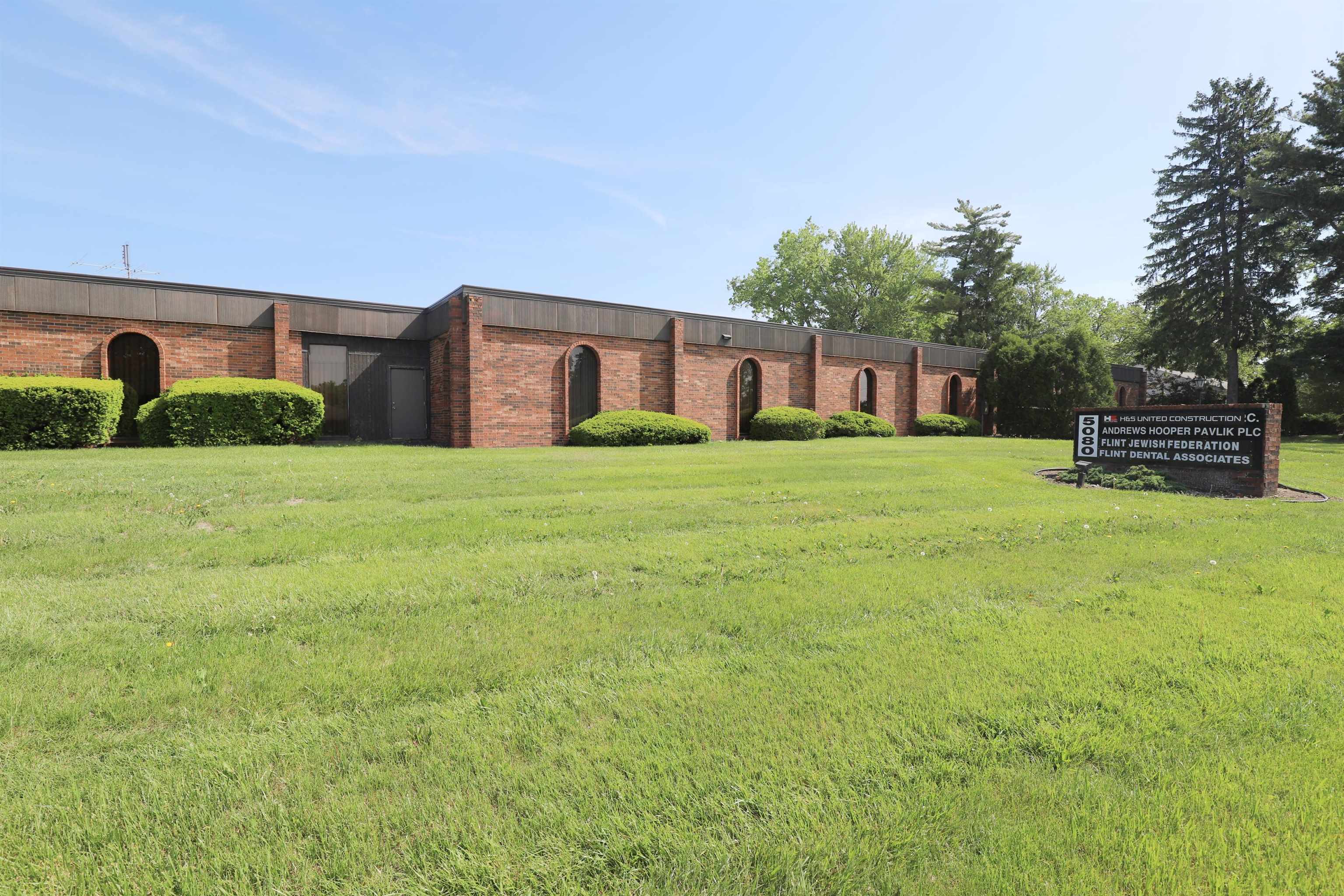 5080 W Bristol Road Property Photo 4