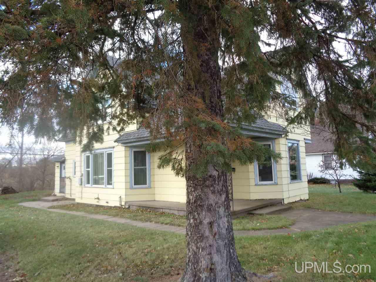 324 Greenland Road Property Photo 1