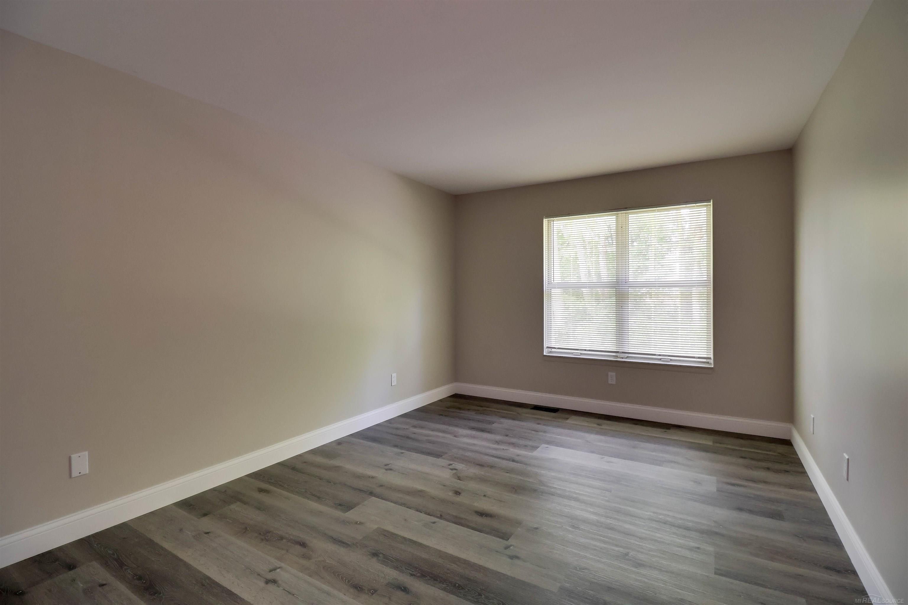 35338 Bristlecone Drive Property Photo 8