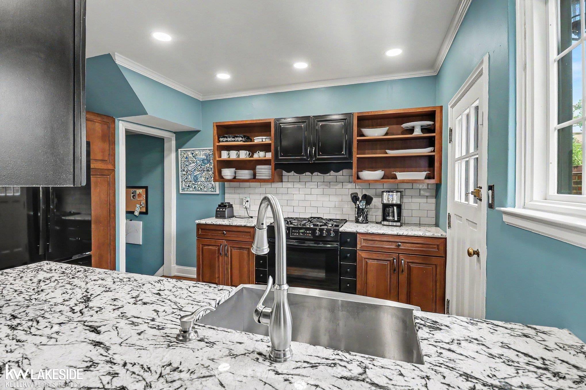 286 Rivard Boulevard Property Photo 15