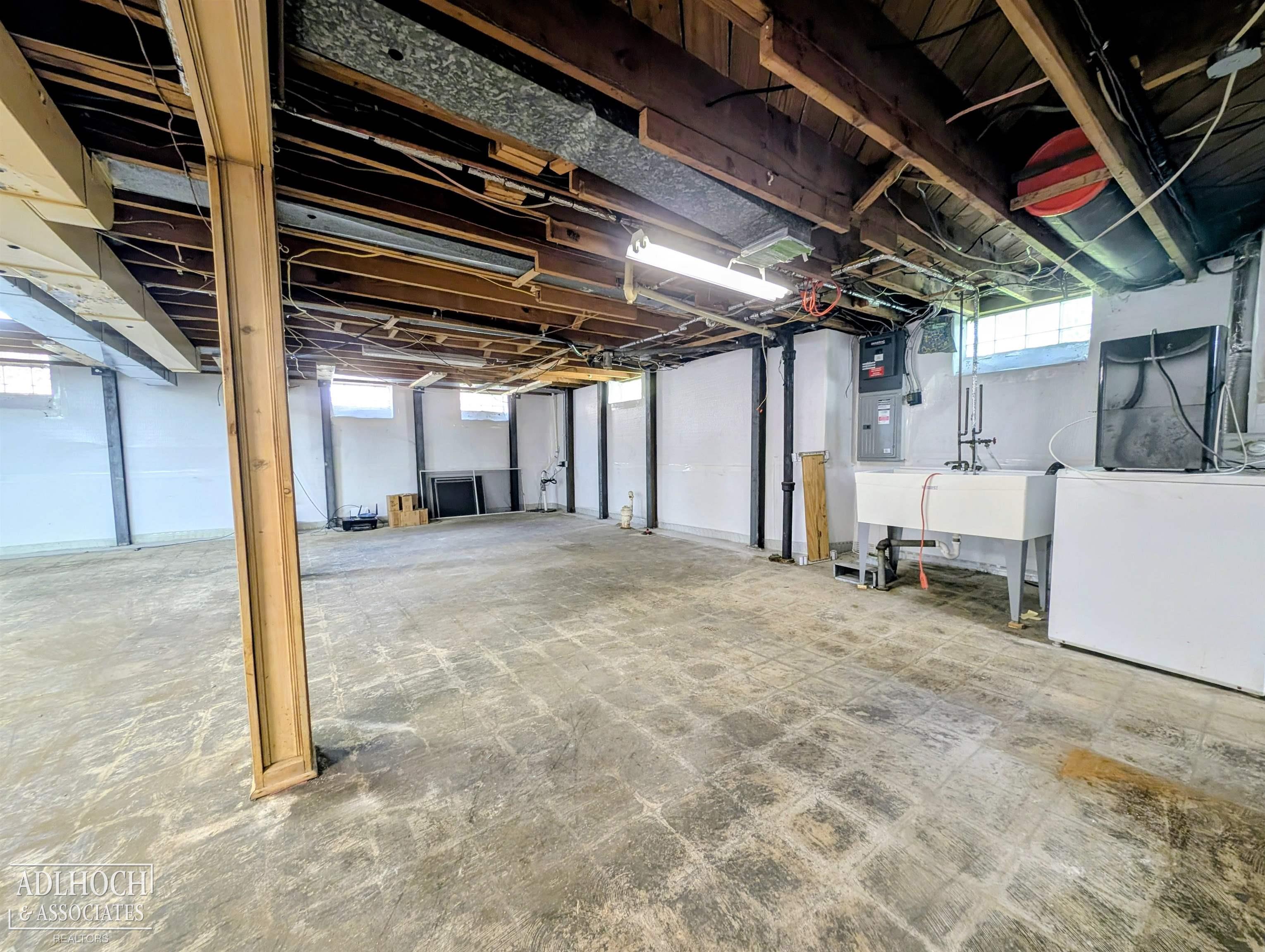 2168 Allard Road Property Photo 11