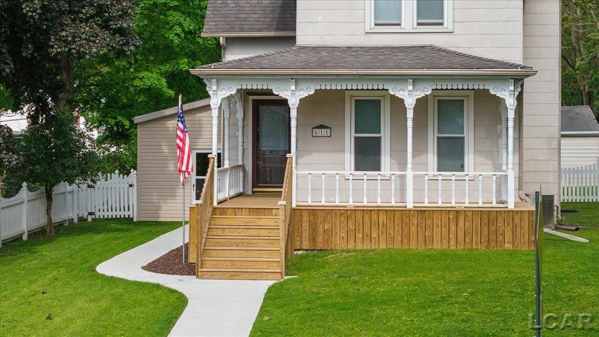 611 State Street Property Photo 1
