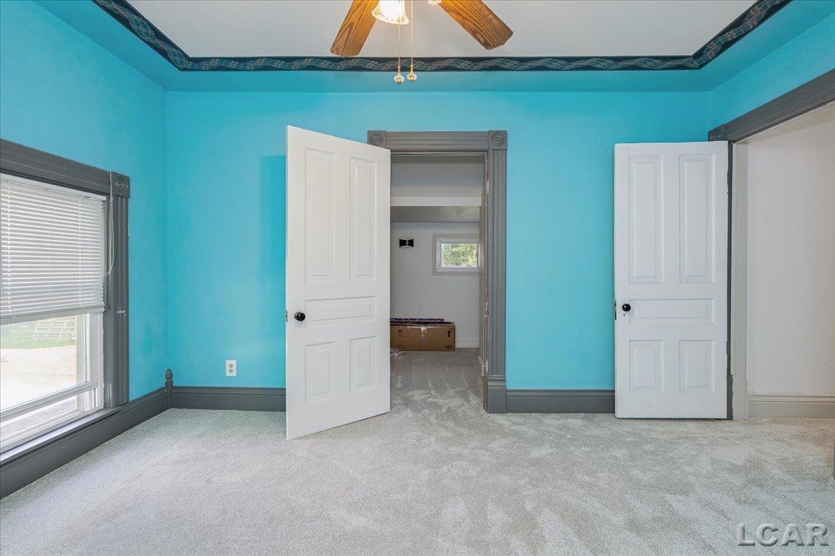 611 State Street Property Photo 18