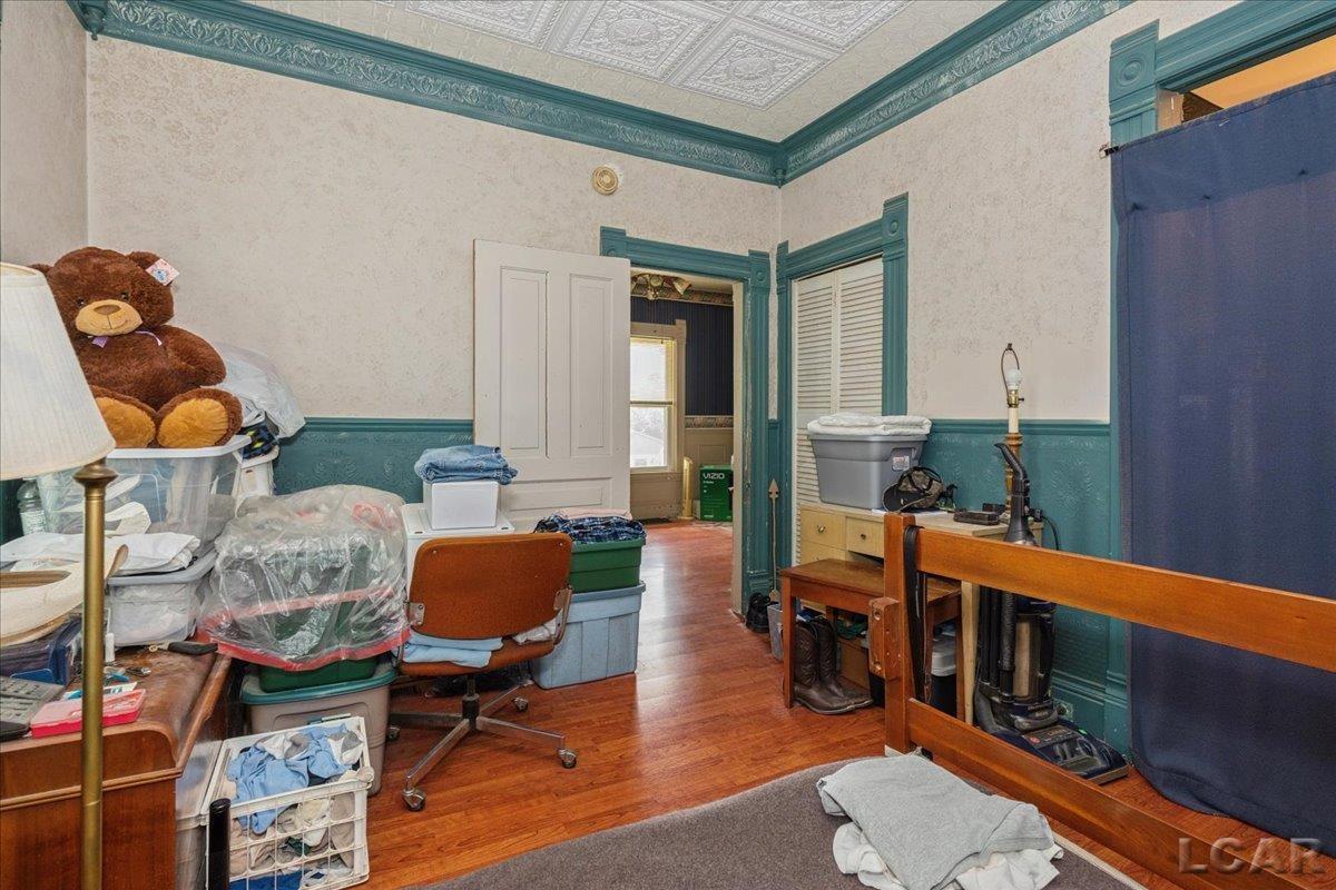 611 State Street Property Photo 23