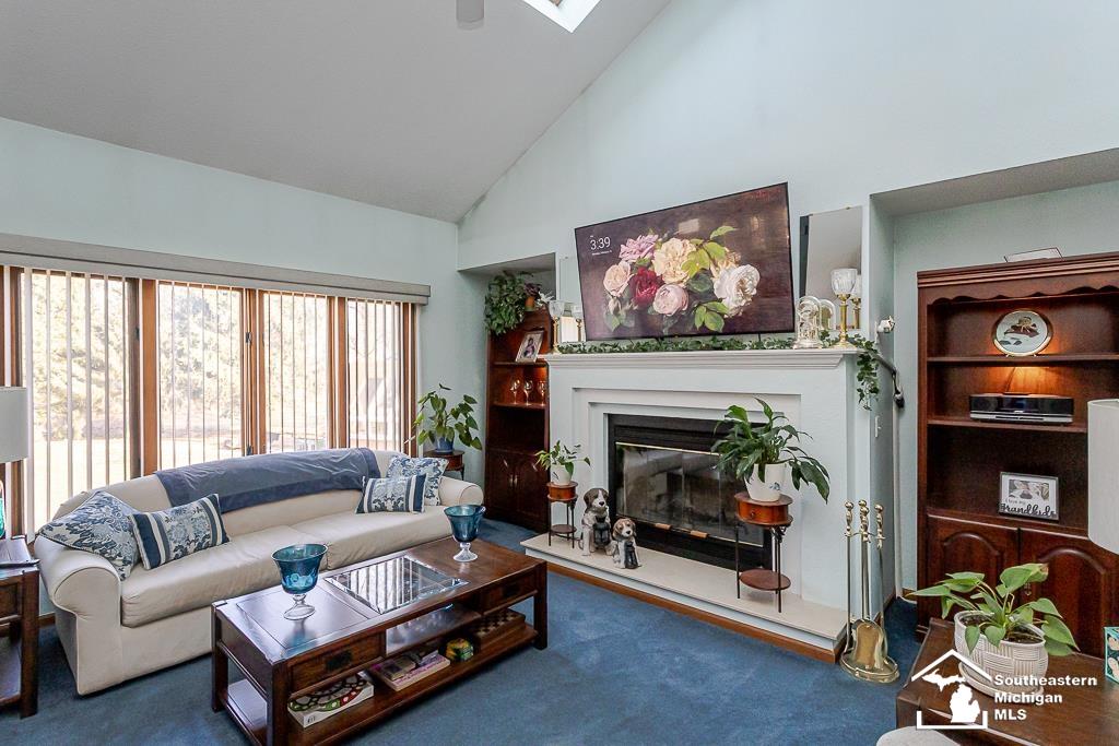 6820 Stonegate Drive Property Photo 3