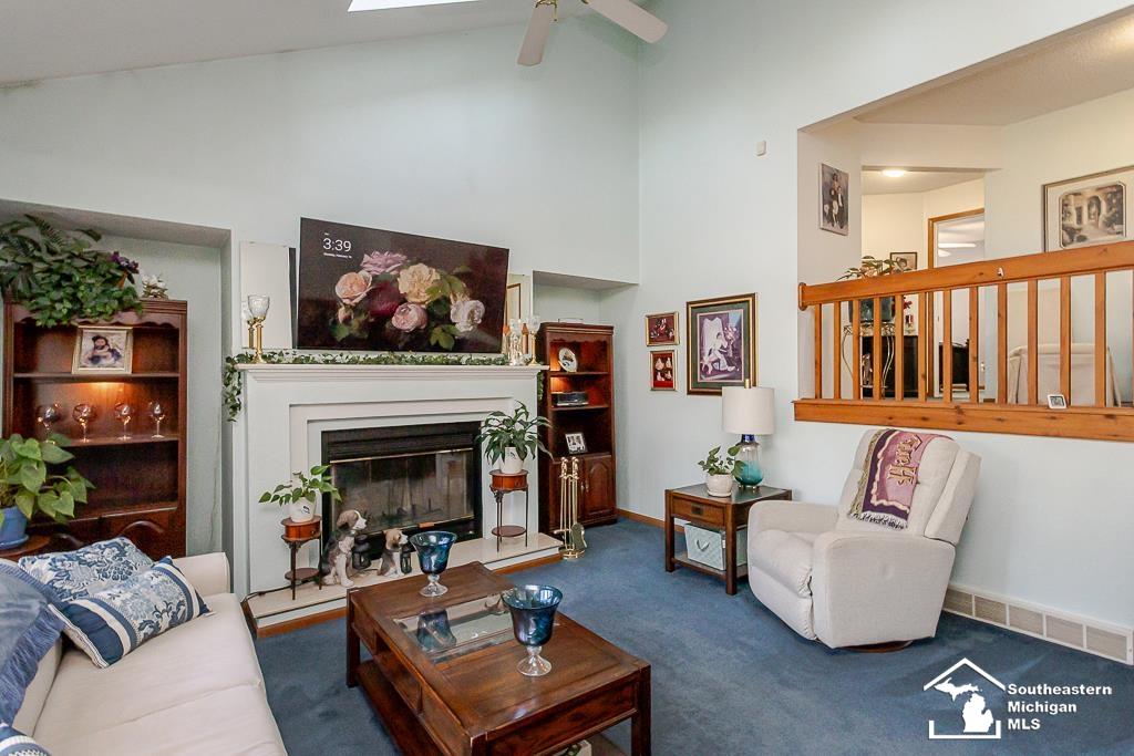 6820 Stonegate Drive Property Photo 4