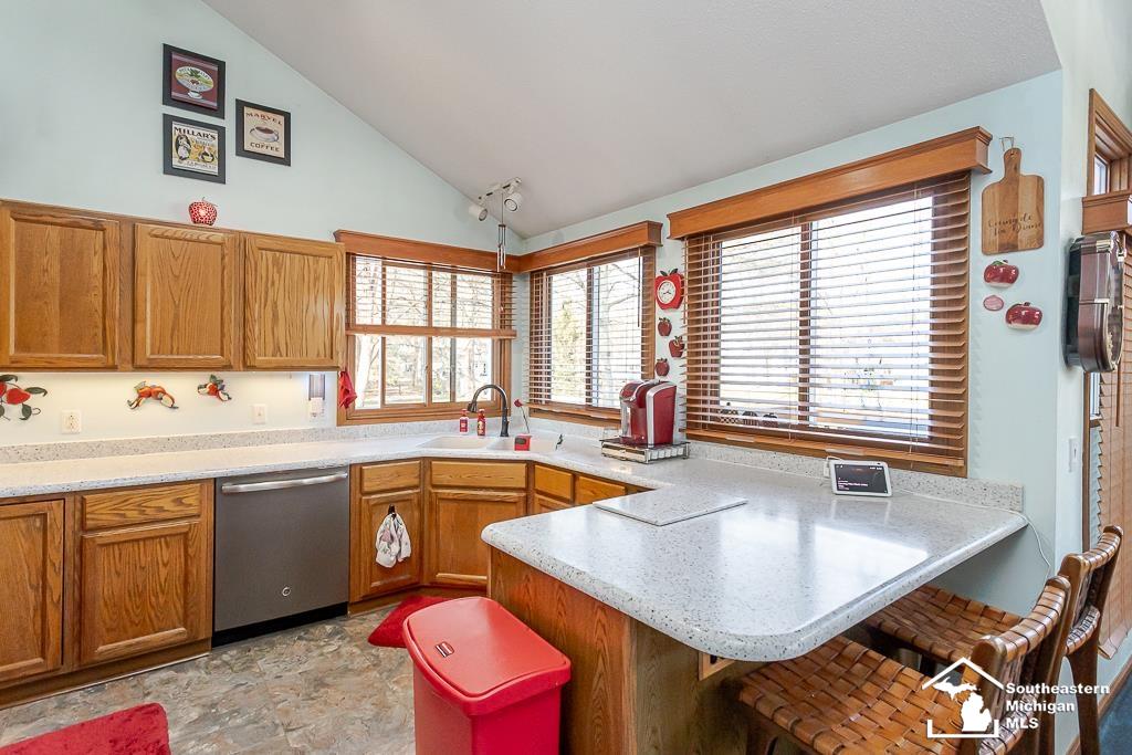 6820 Stonegate Drive Property Photo 11