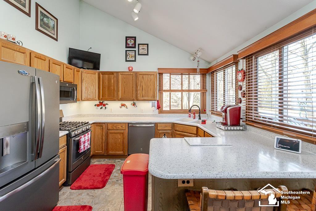 6820 Stonegate Drive Property Photo 12