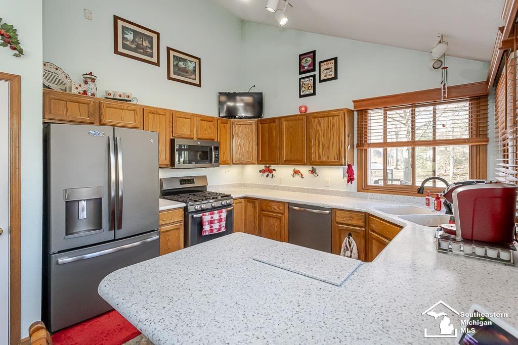 6820 Stonegate Drive Property Photo 13