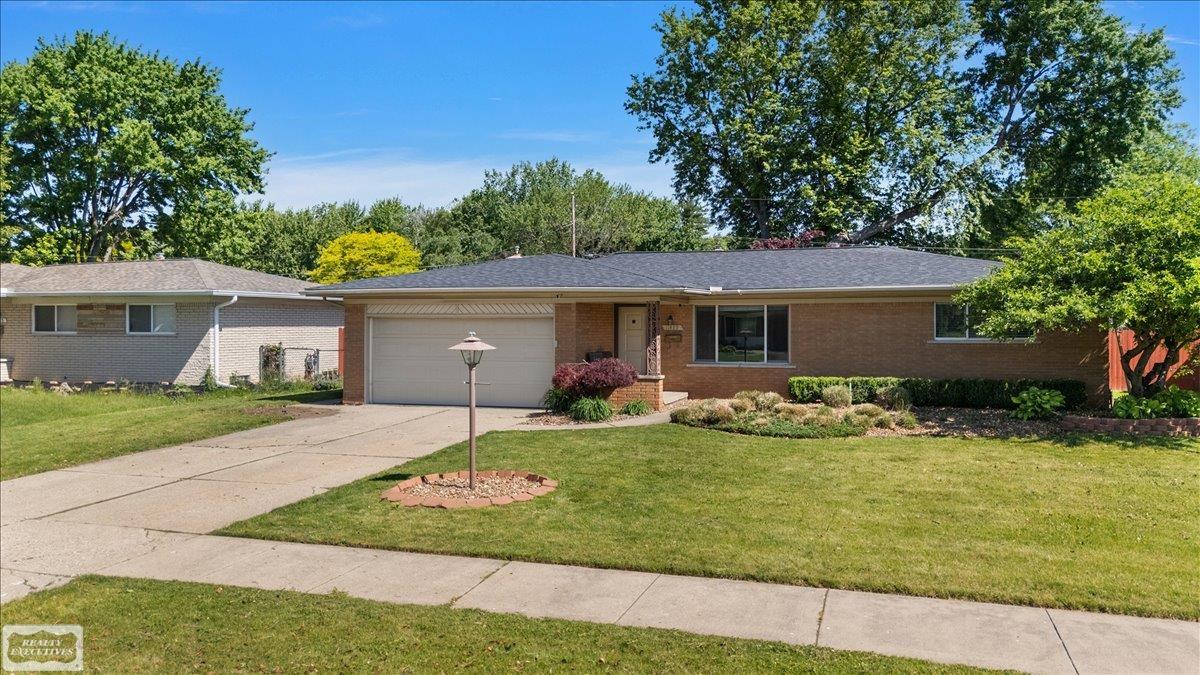 11489 Anna Lisa Street Property Photo 2