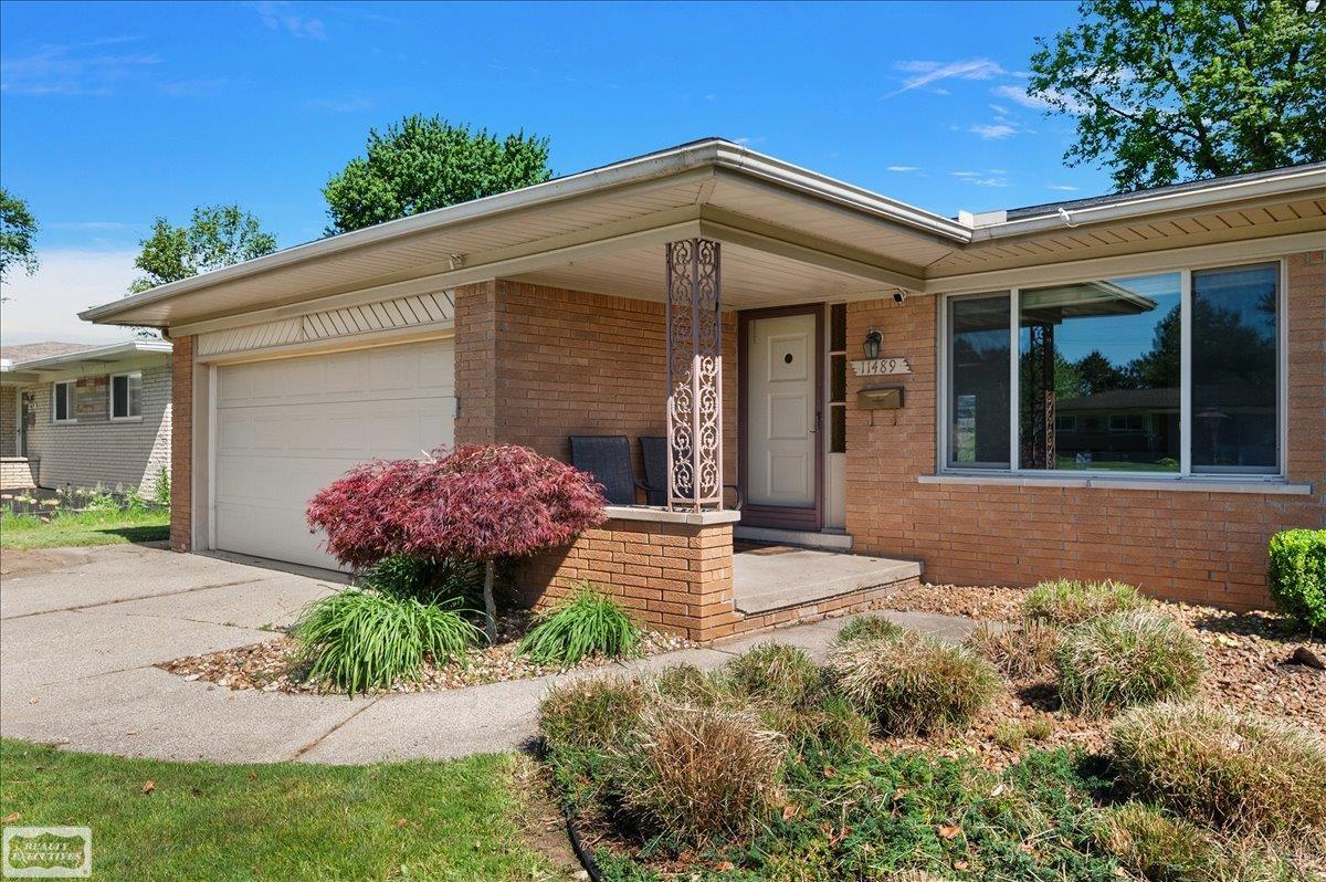 11489 Anna Lisa Street Property Photo 3