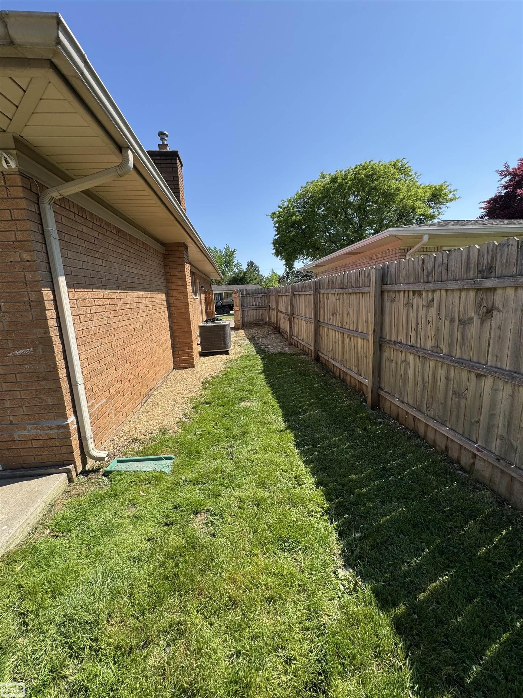 11489 Anna Lisa Street Property Photo 11