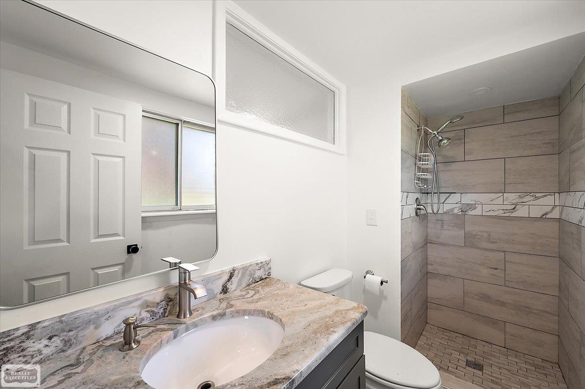 11489 Anna Lisa Street Property Photo 40