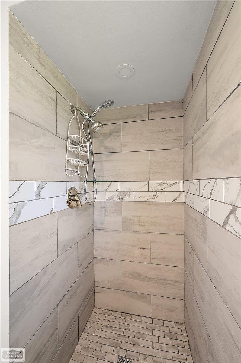11489 Anna Lisa Street Property Photo 42