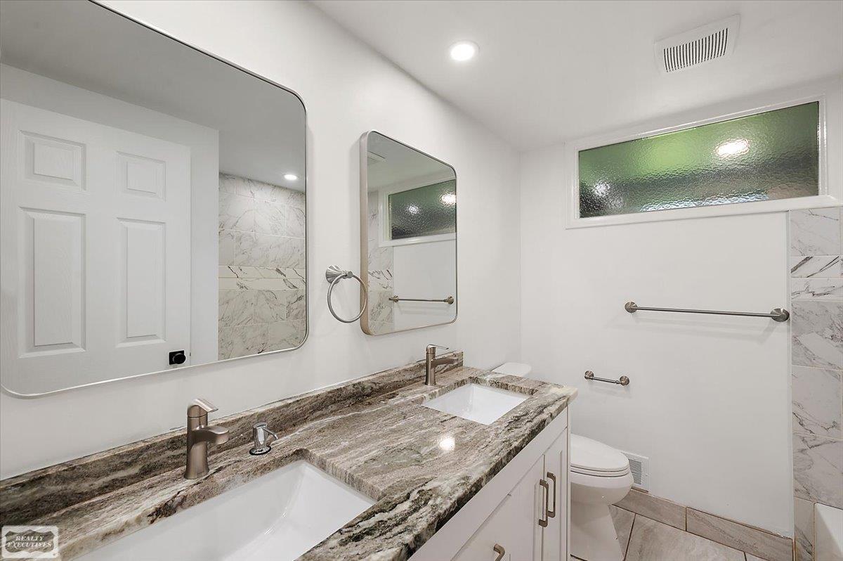 11489 Anna Lisa Street Property Photo 45