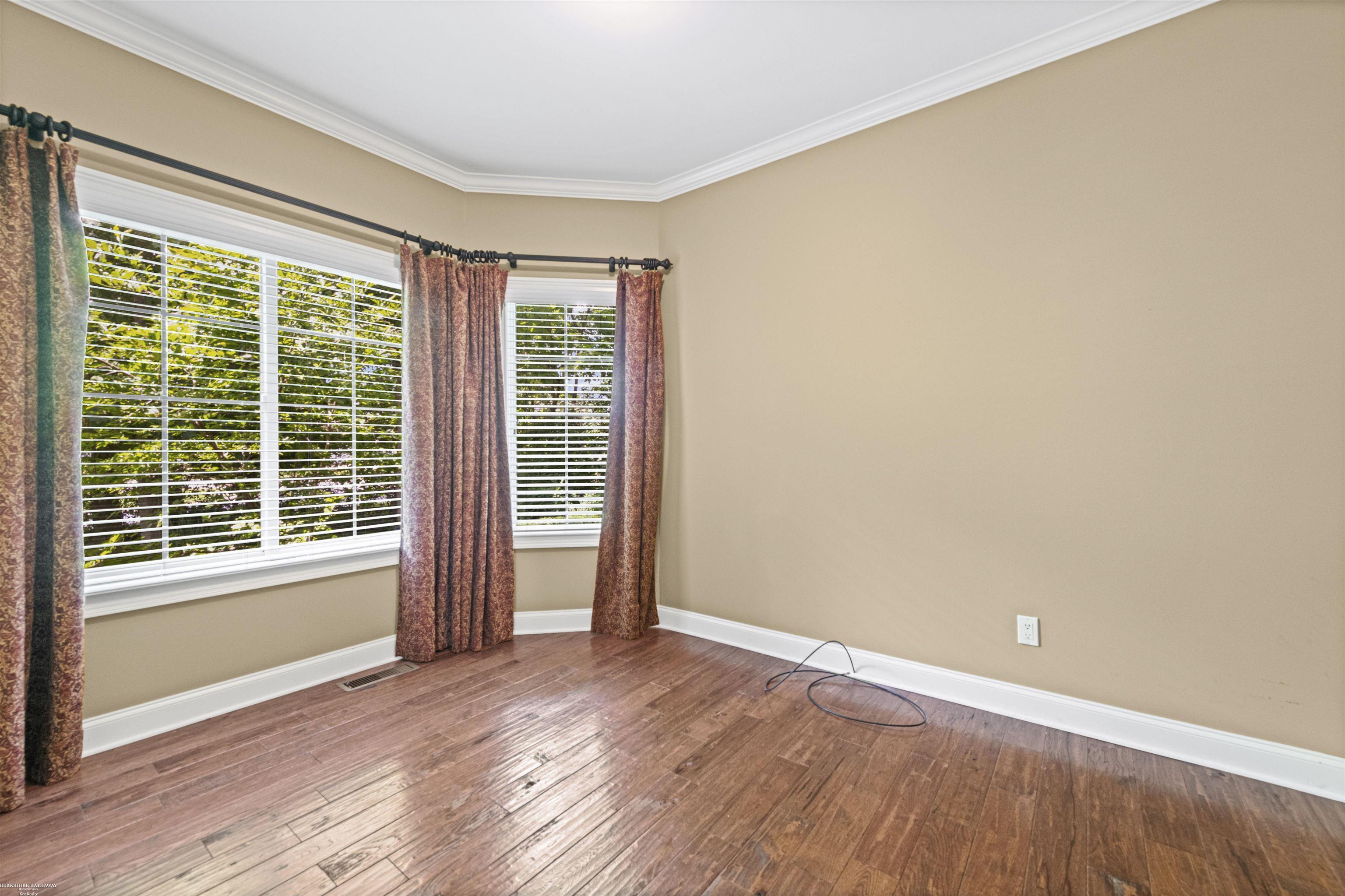 50804 Redwood Lane Property Photo 4