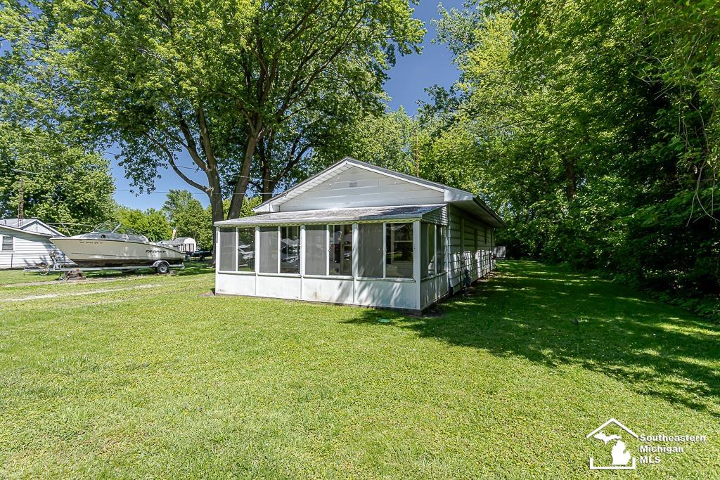 13838 Bayside Drive Property Photo 2