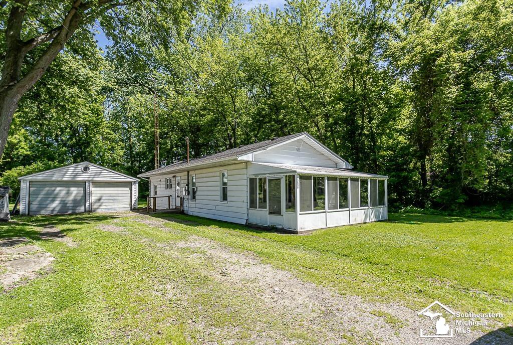 13838 Bayside Drive Property Photo 4