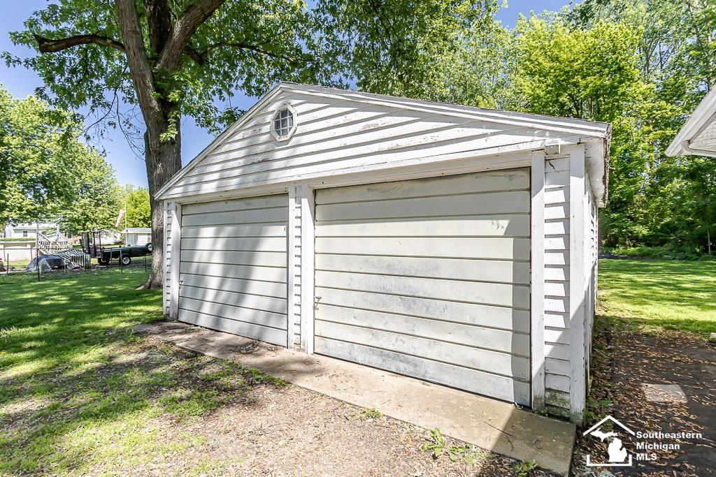 13838 Bayside Drive Property Photo 33