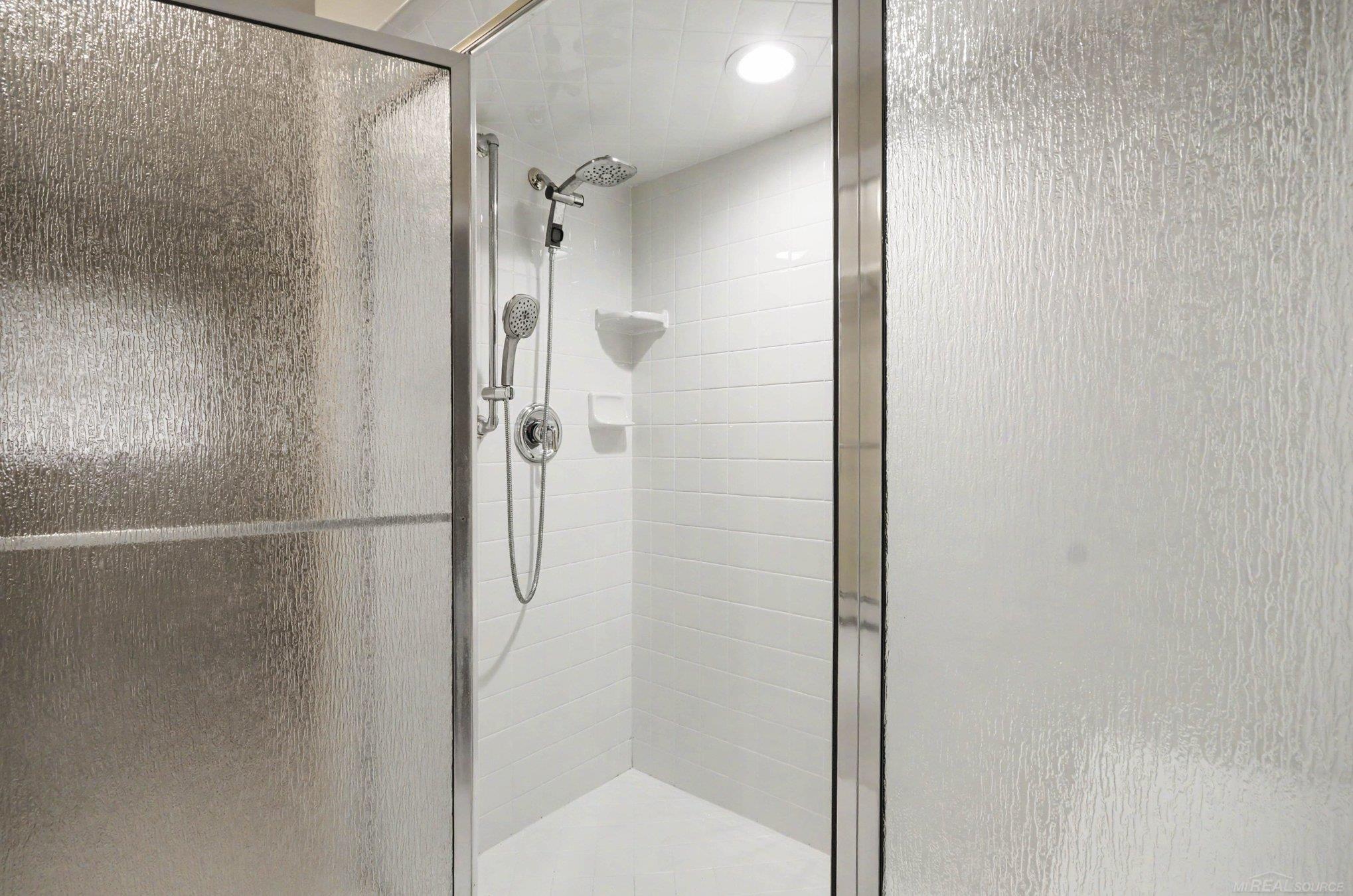 130 S Wilson Boulevard Property Photo 33