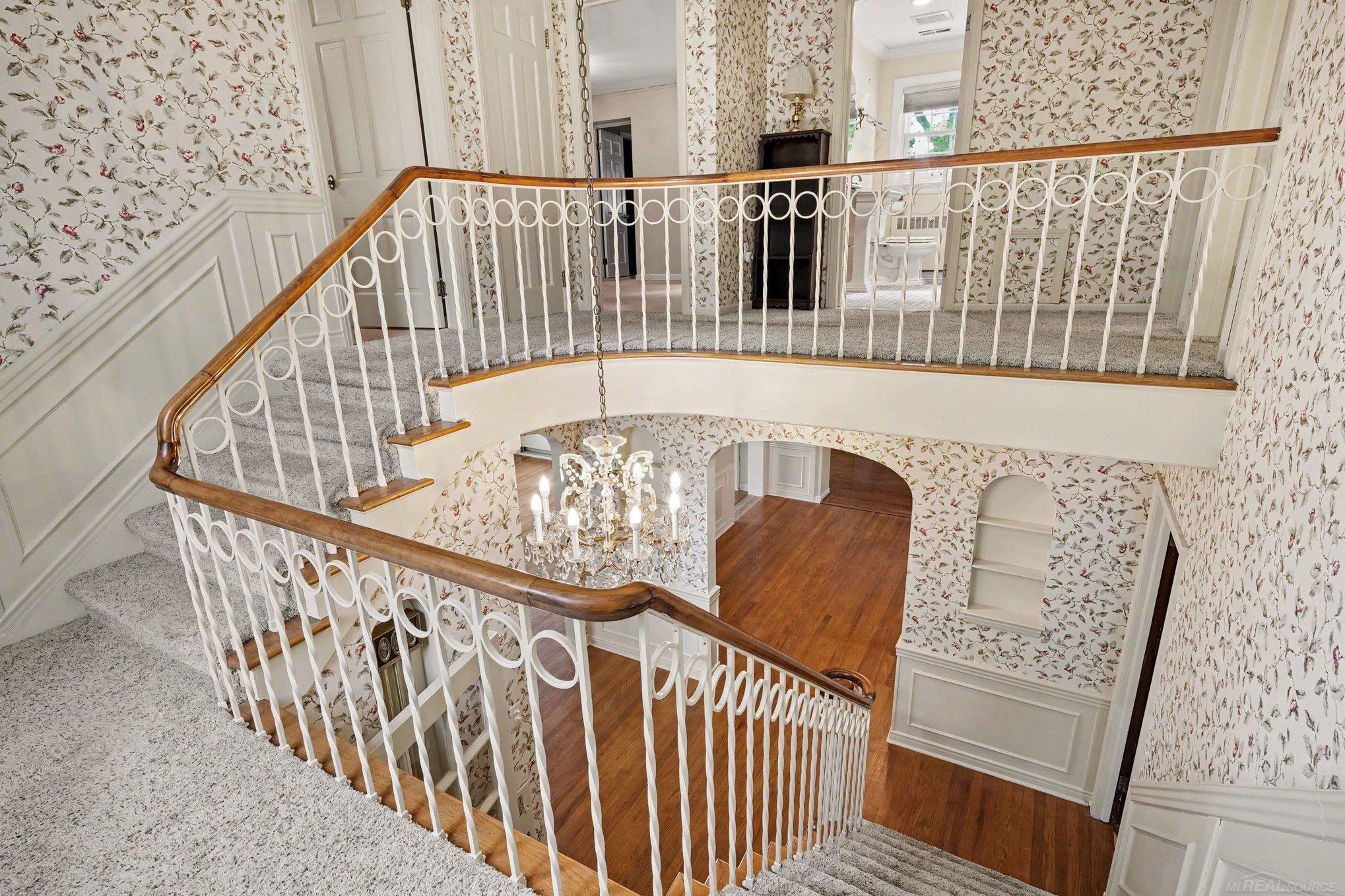130 S Wilson Boulevard Property Photo 35