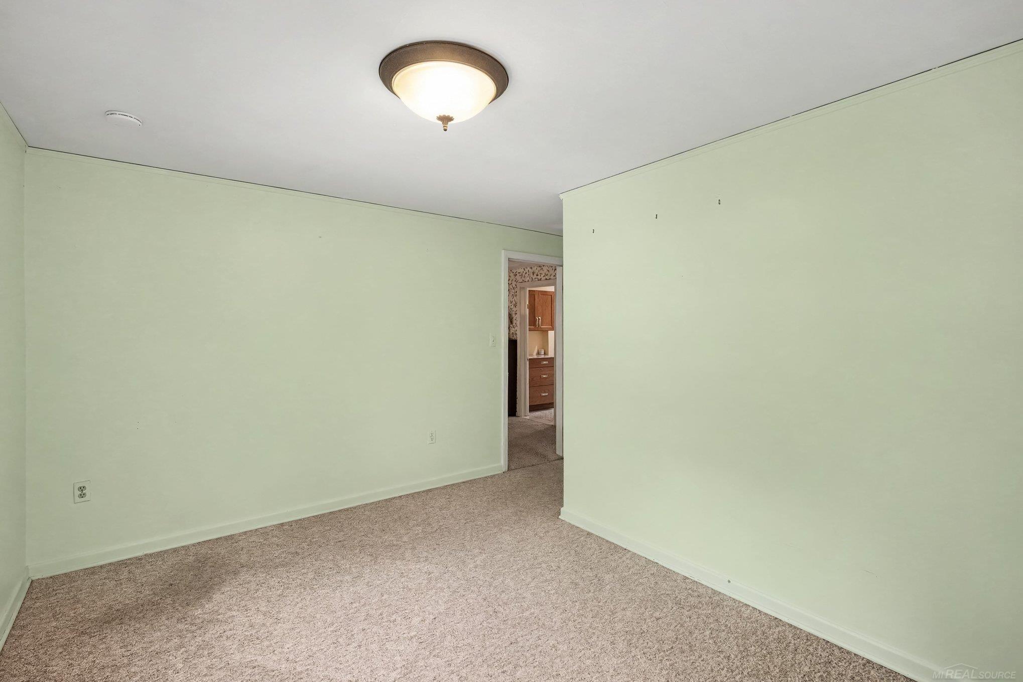 130 S Wilson Boulevard Property Photo 42