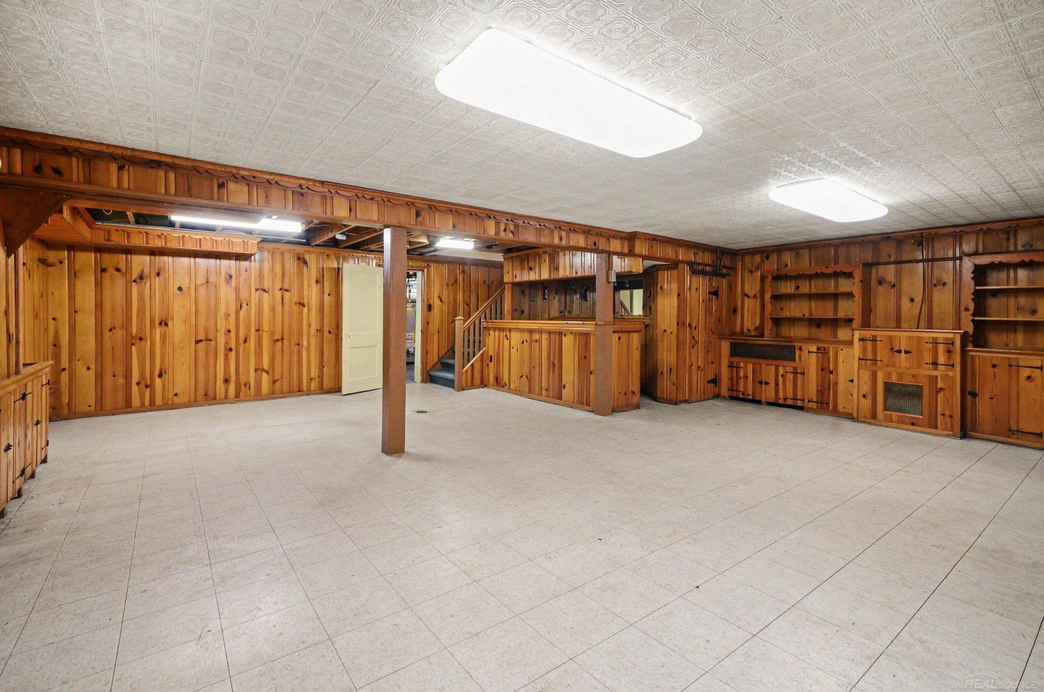 130 S Wilson Boulevard Property Photo 47