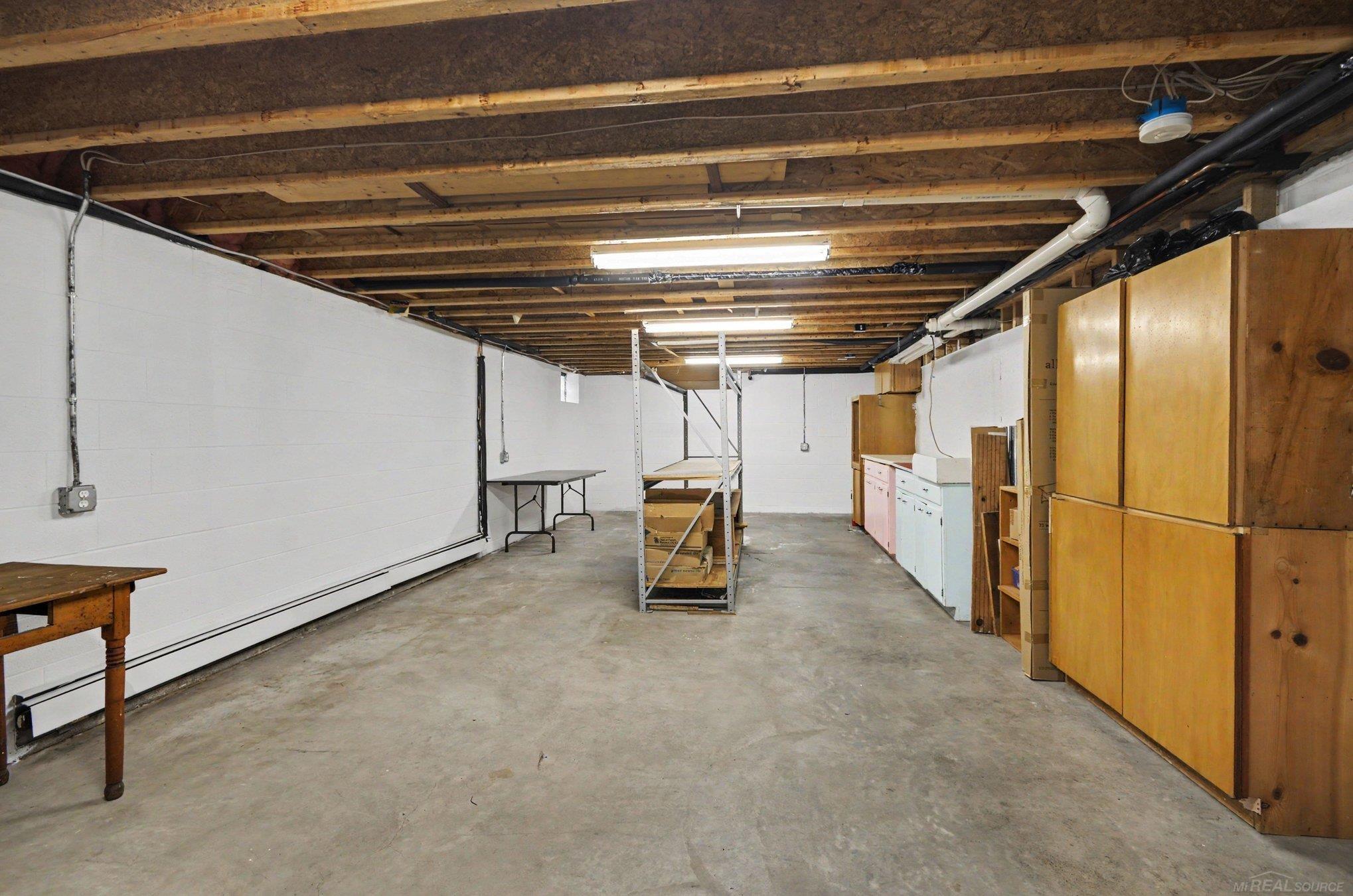 130 S Wilson Boulevard Property Photo 53