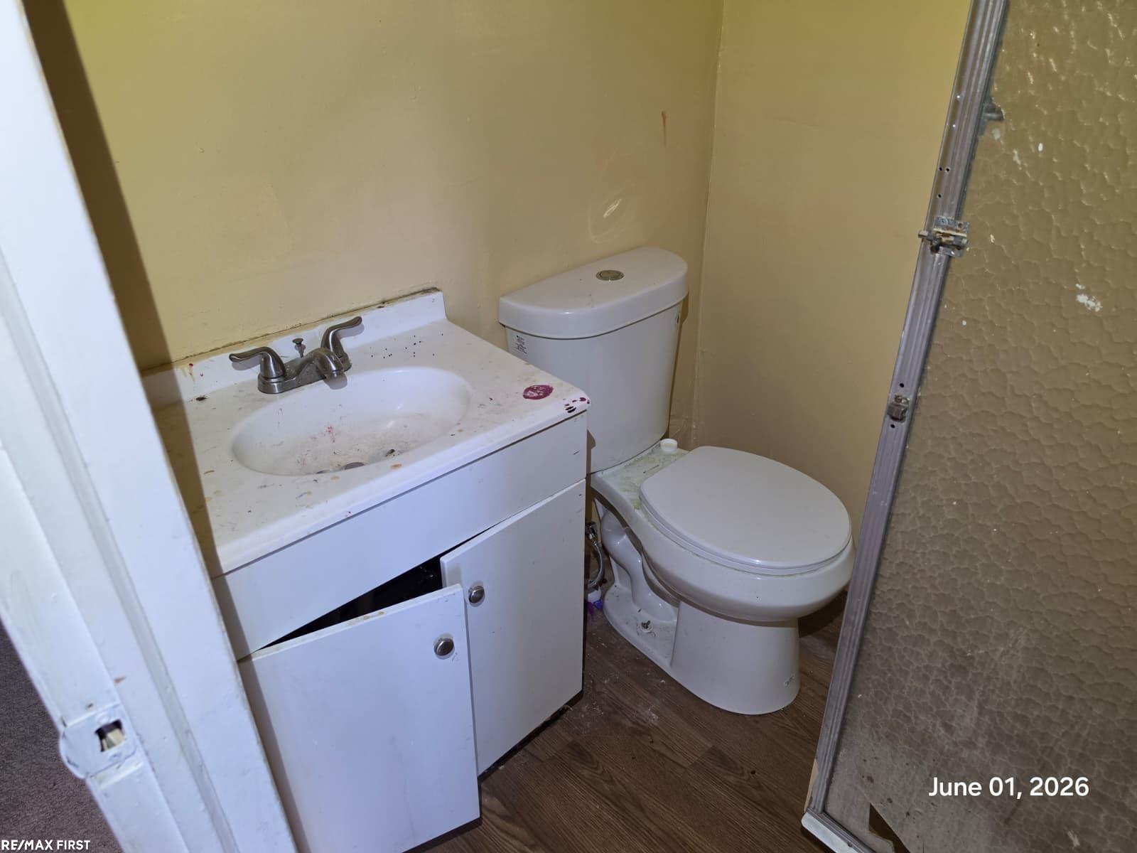 20185 Indiana Street Property Photo 5