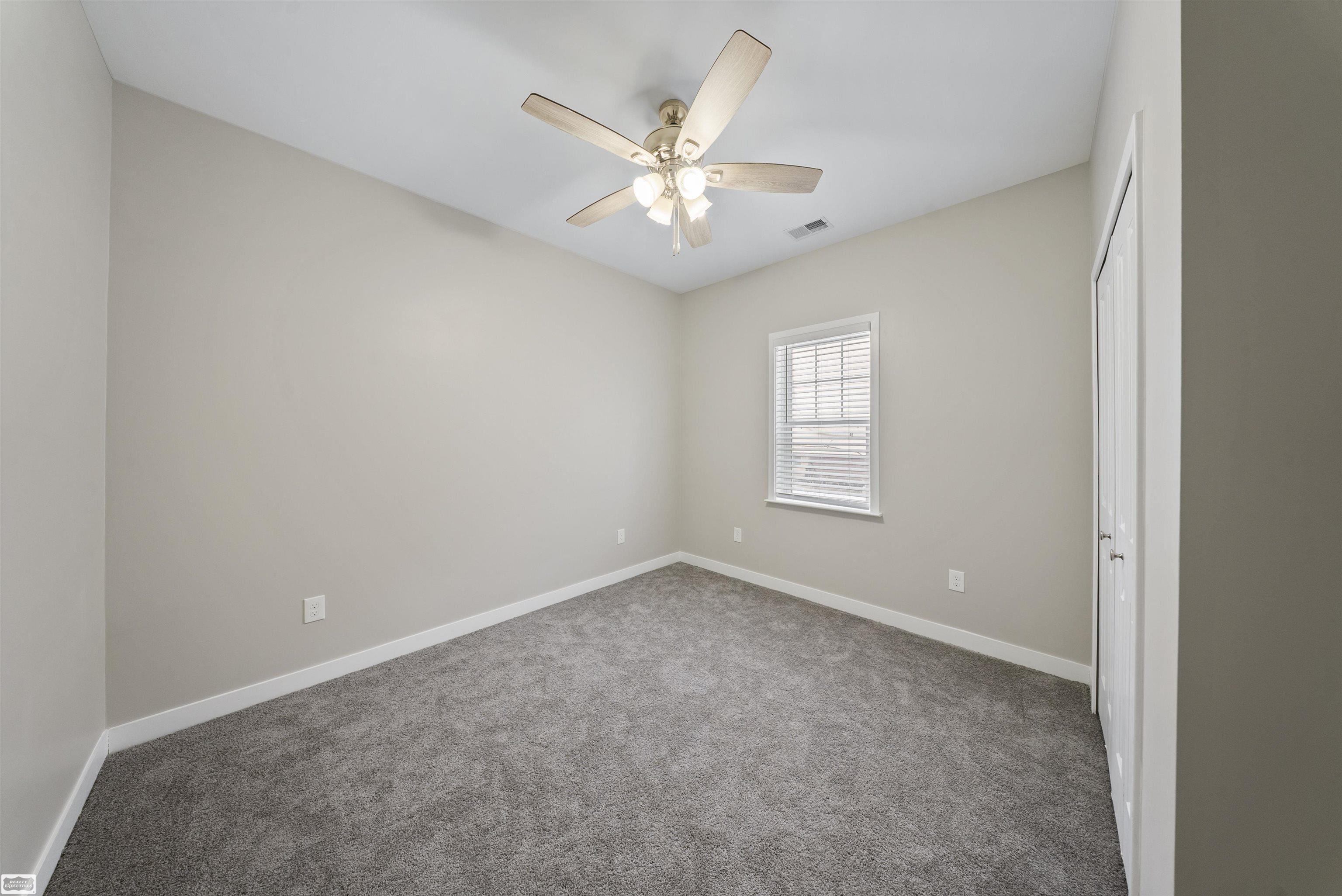 403 Voorheis Street Property Photo 16