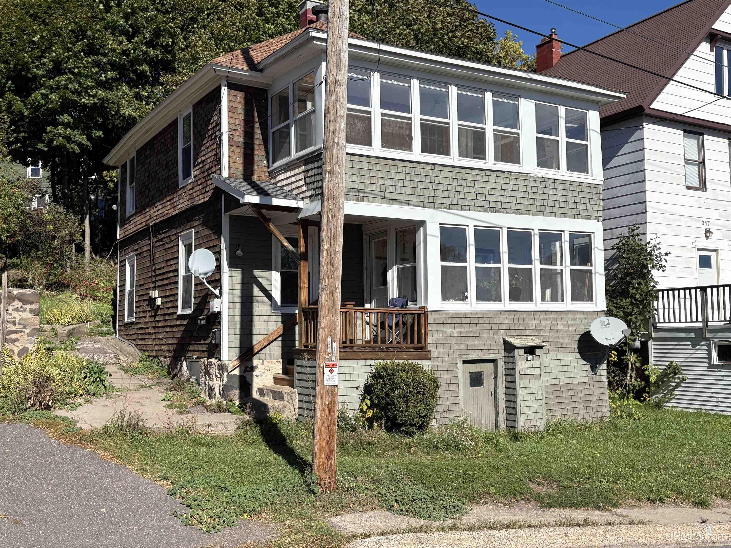 319 White Street Property Photo 2