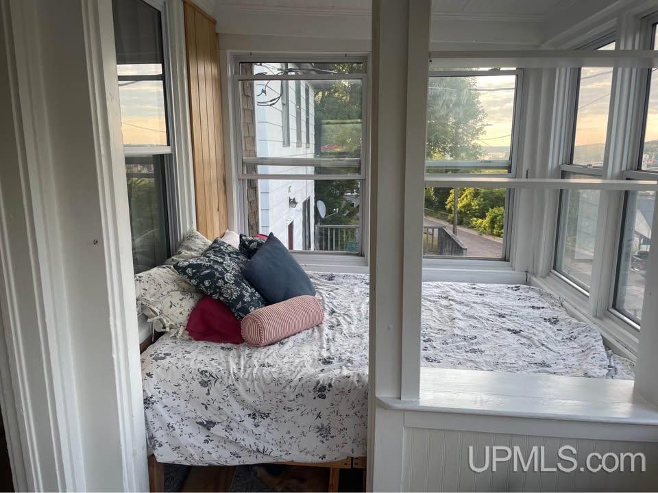 319 White Street Property Photo 5