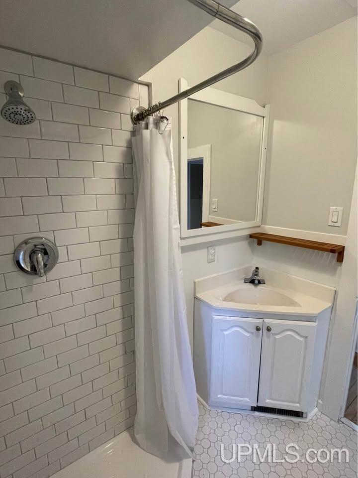 319 White Street Property Photo 13
