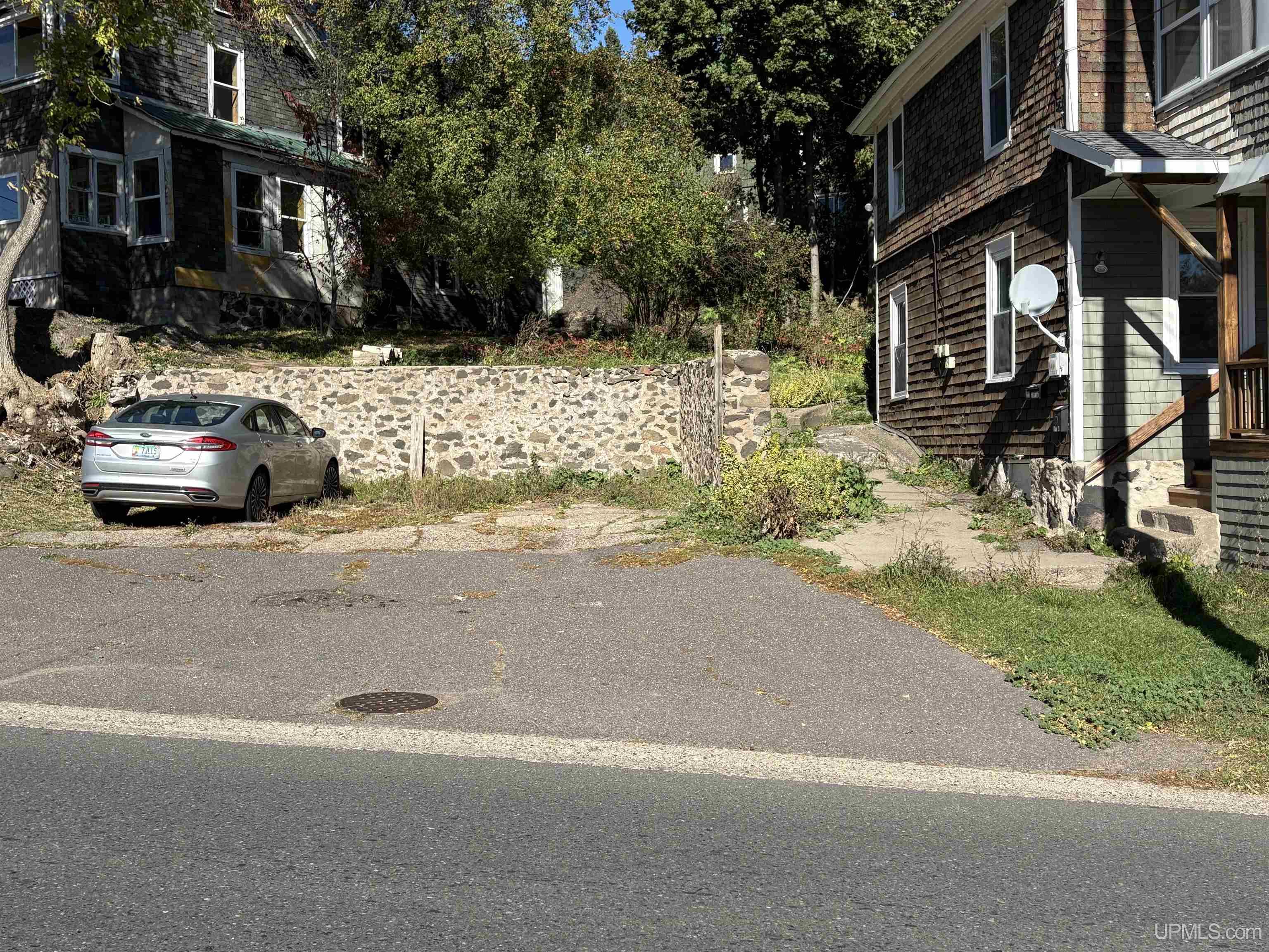 319 White Street Property Photo 14