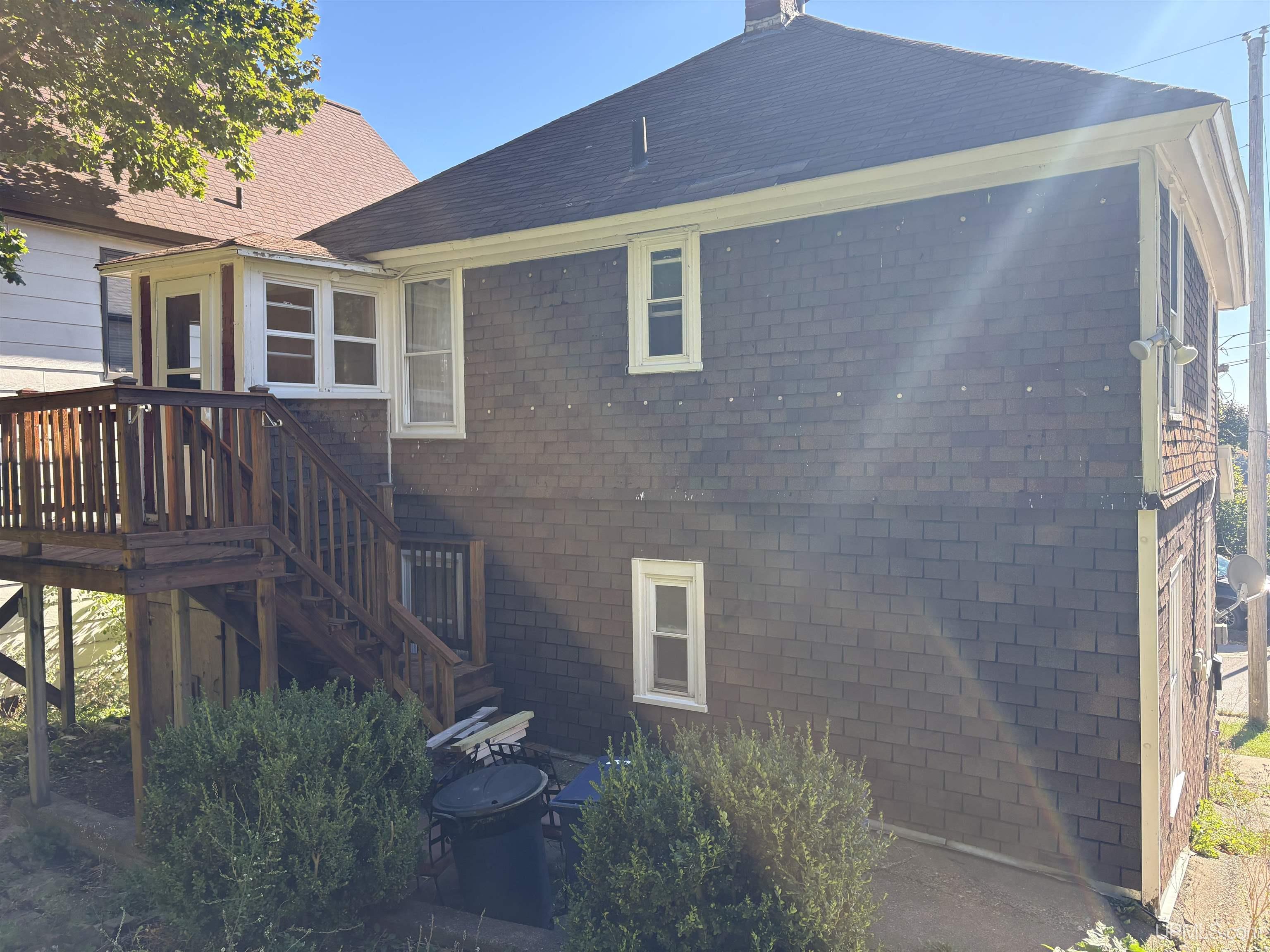 319 White Street Property Photo 15