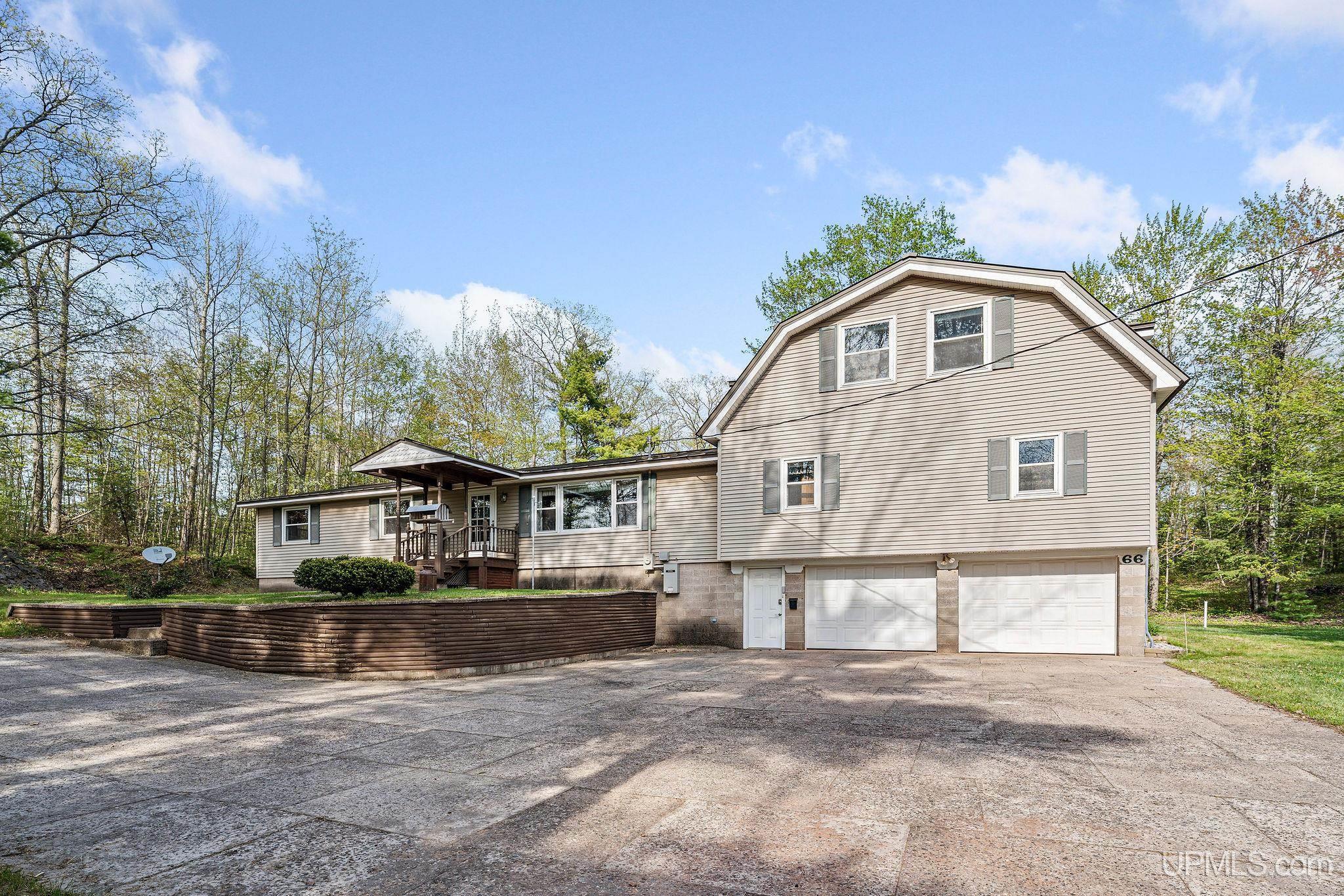 66 S M-553 Highway Property Photo 1