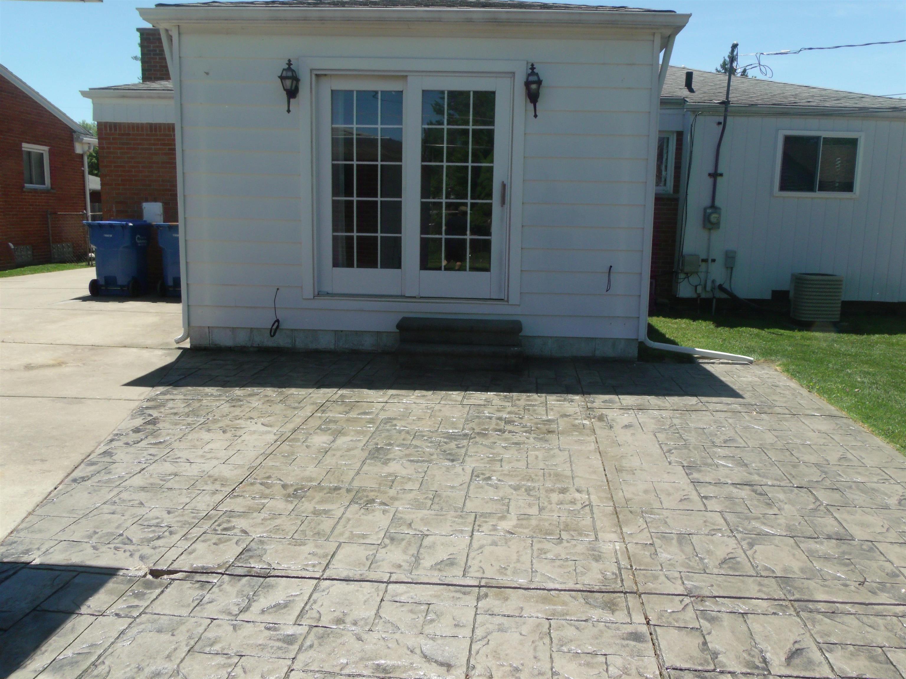8467 Darlene Street Property Photo 8