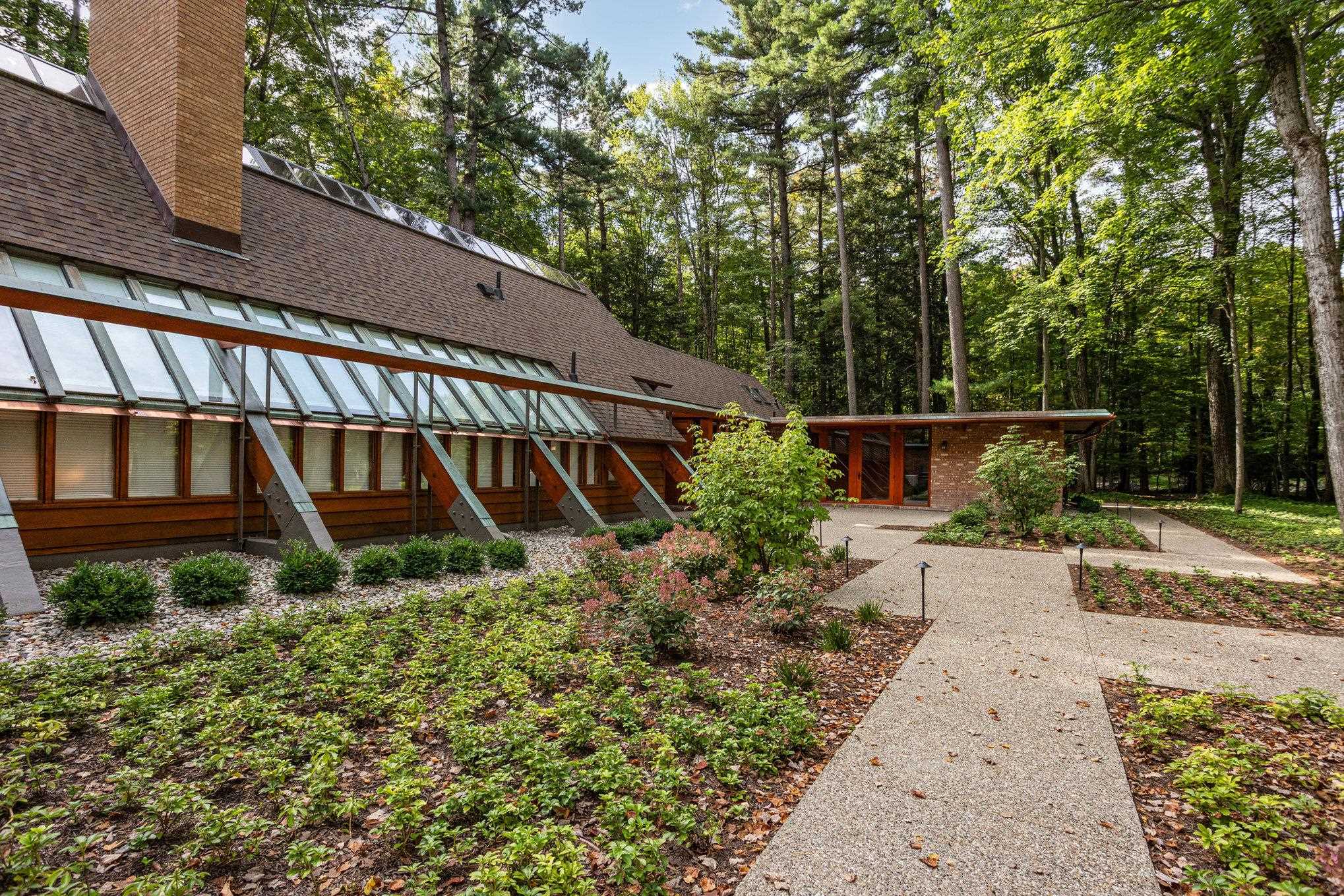 11 Snowfield Court Property Photo 3