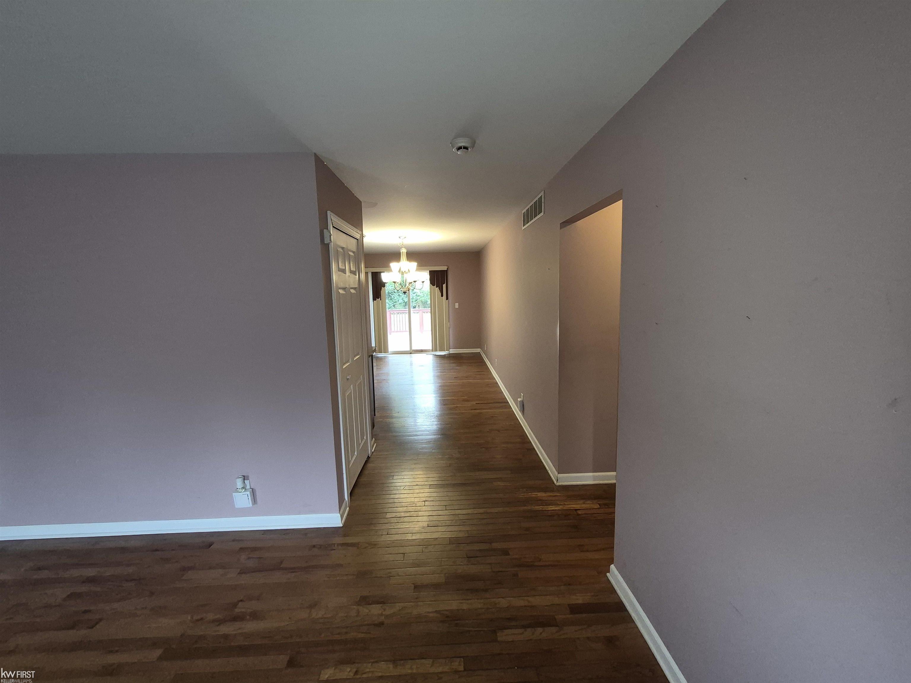 1282 Arrowhead Drive Property Photo 3