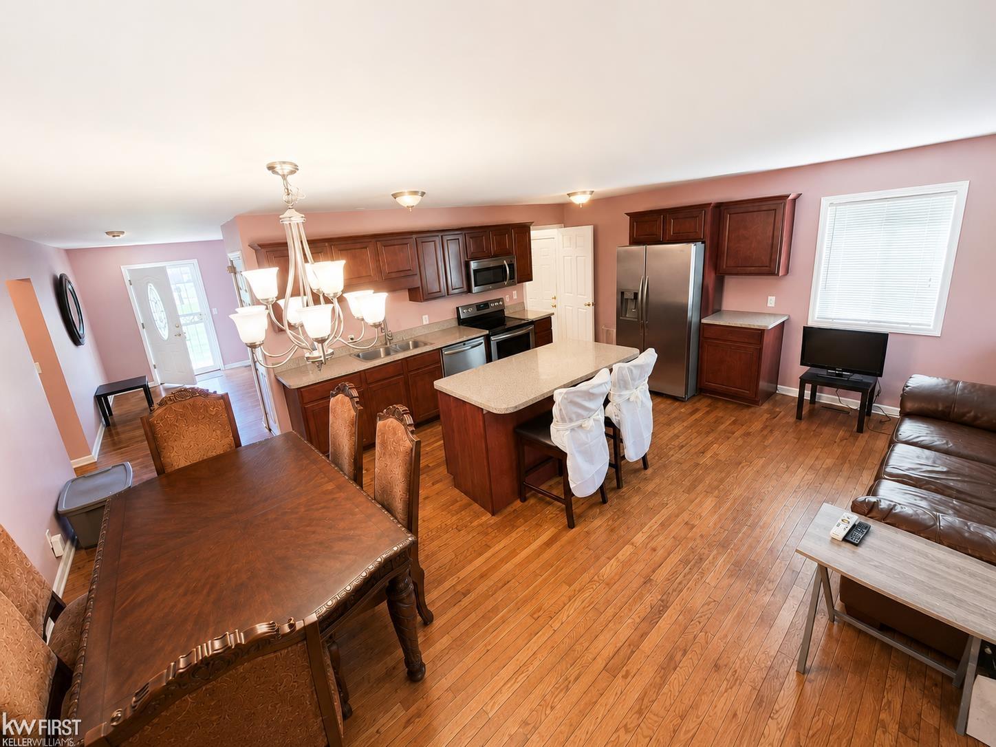 1282 Arrowhead Drive Property Photo 6